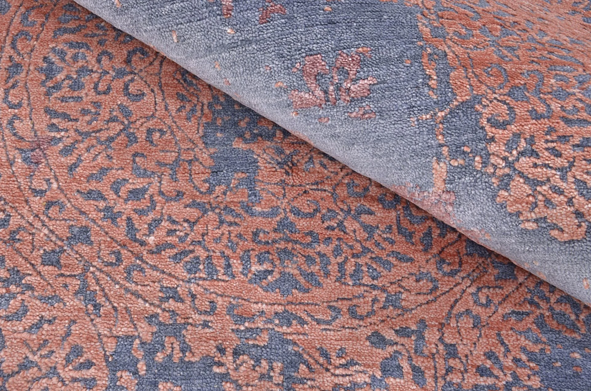 Orientteppich aus Indien, 171 × 238 cm
