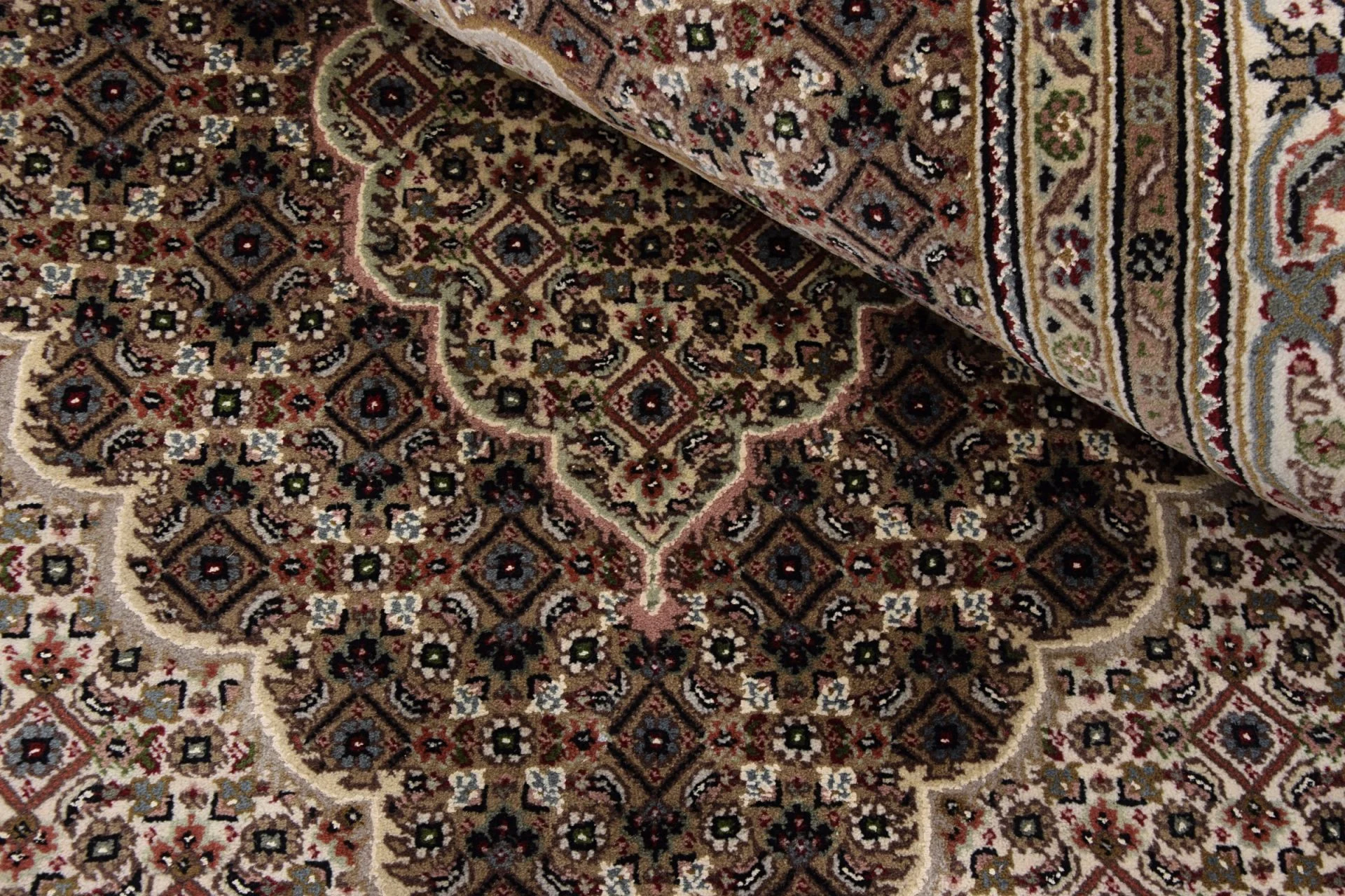 orientteppich-tabriz-169-x-244-cm-baumwolle-handgeknupft-fein-8 Handgeknüpfter Täbriz Orientteppich 169 × 244 cm
