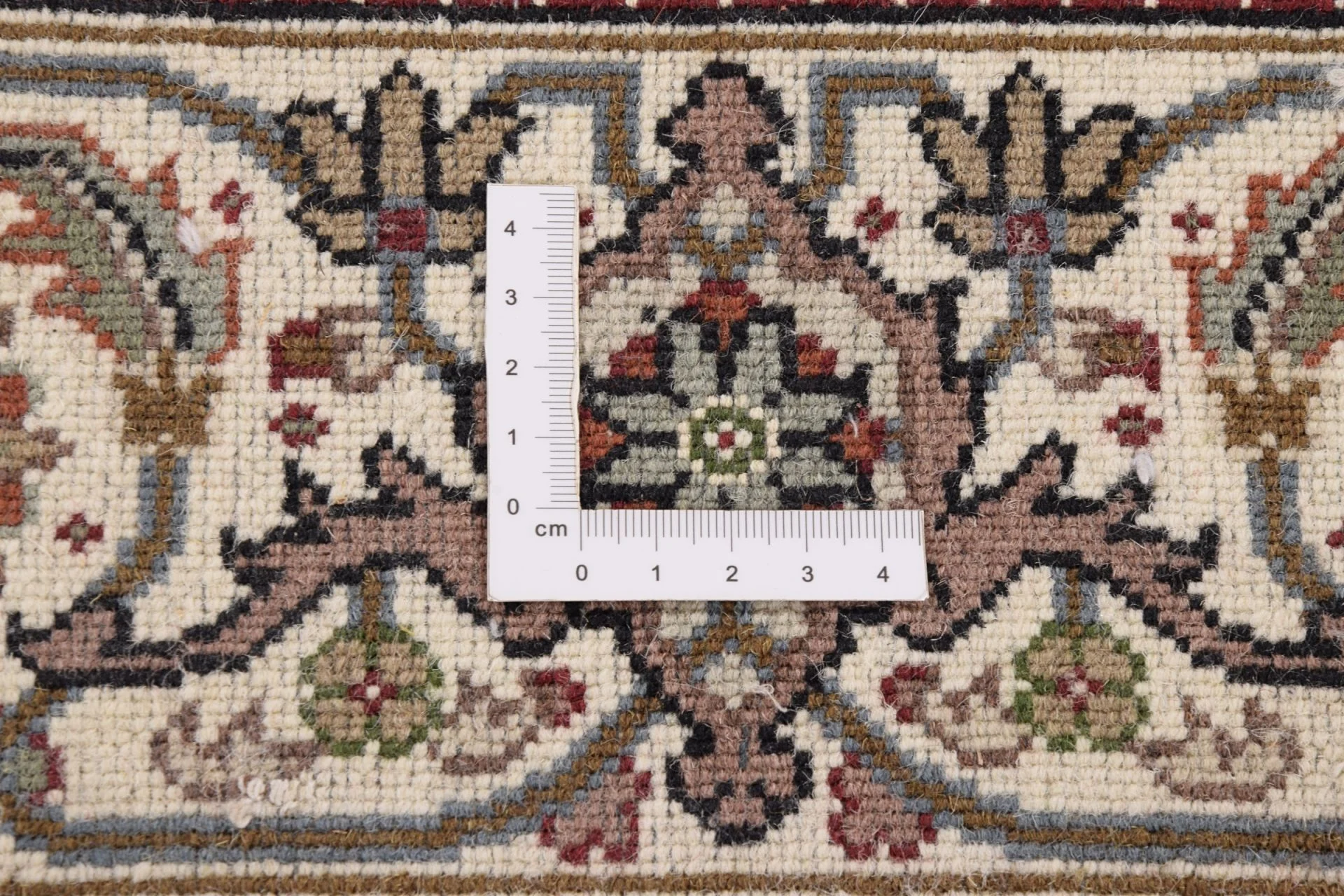 Handgeknüpfter Täbriz Orientteppich 199 × 307 cm