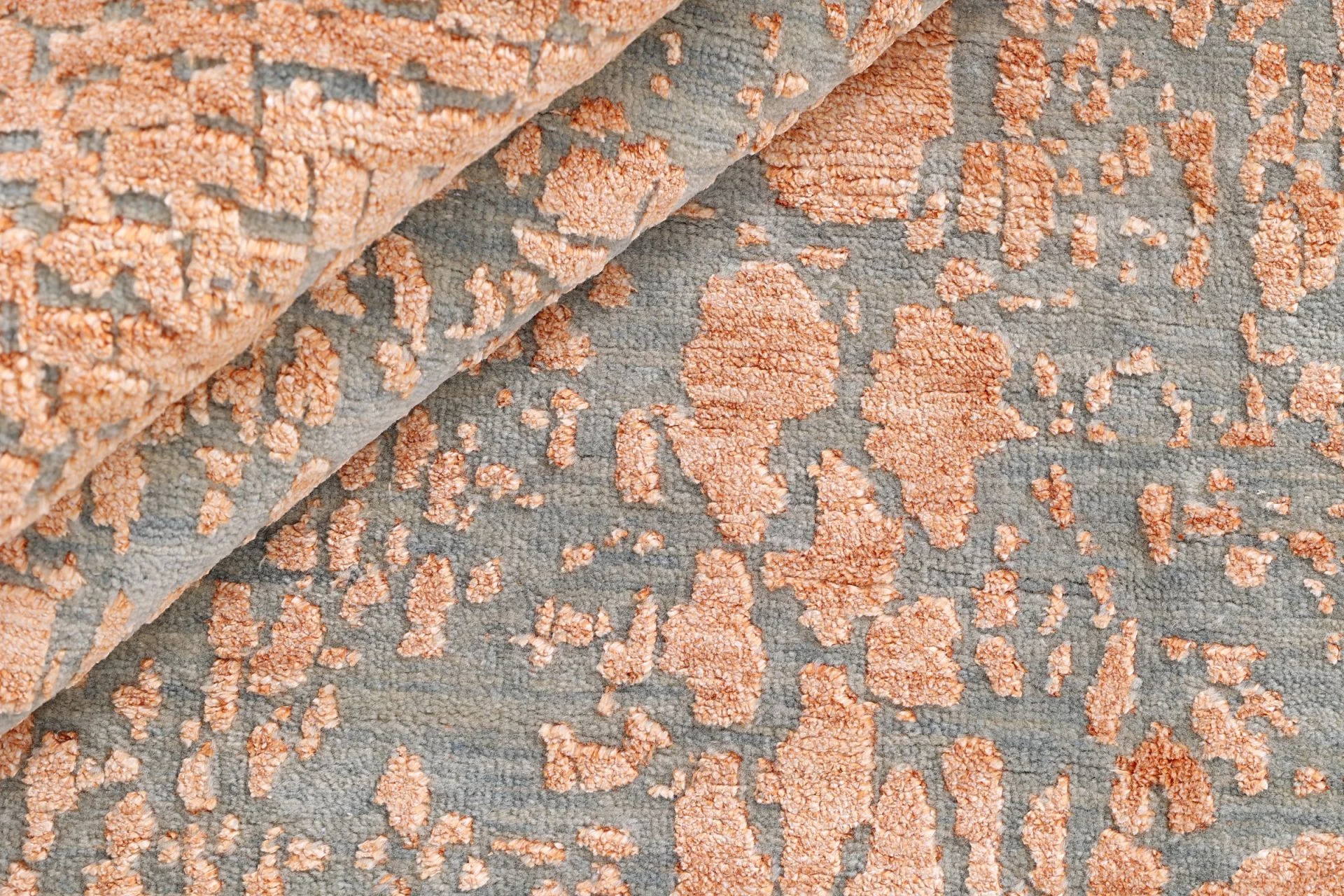 Handgeknüpfter Orientteppich 269 × 380 cm