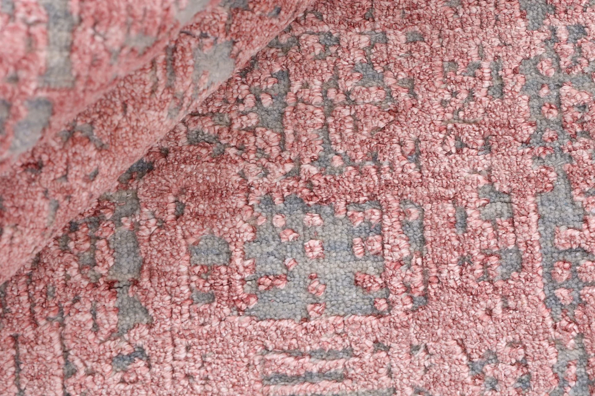 Orientteppich 241 × 290 cm aus Wolle & Seide, handgeknüpft