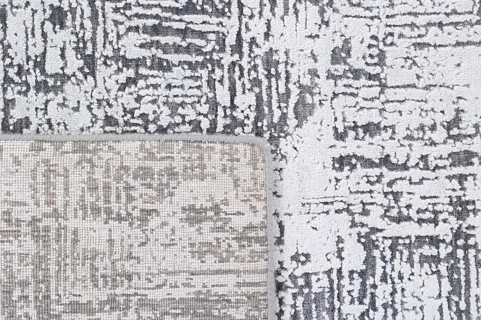 Orientteppich aus Indien, 241 × 305 cm