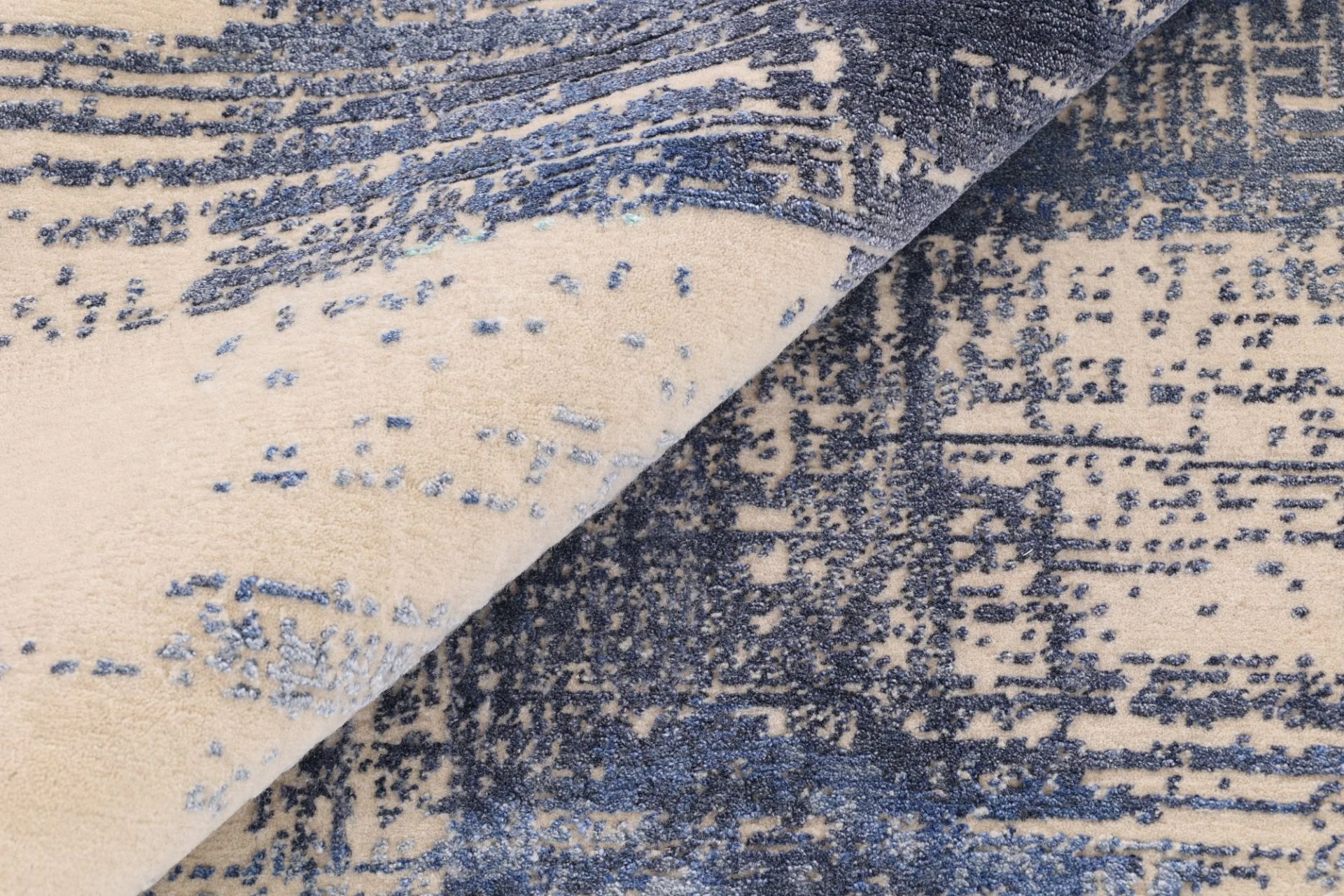 Orientteppich 207 × 303 cm aus Wolle & Seide, handgeknüpft