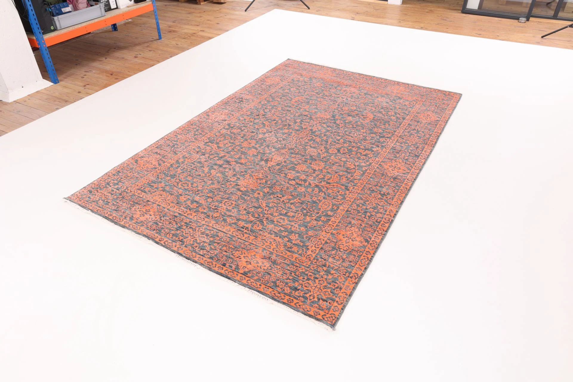 Orientteppich aus Indien, 185 × 280 cm