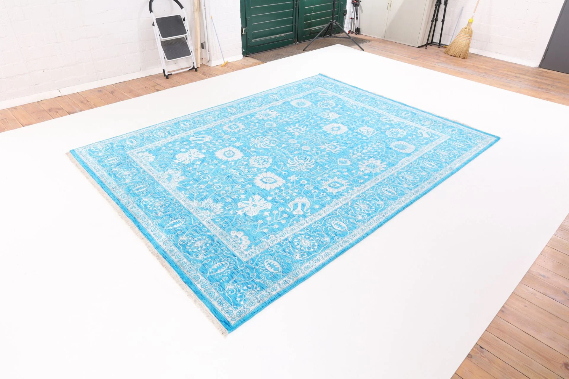 Orientteppich 320 × 240 cm aus Wolle & Seide, handgeknüpft