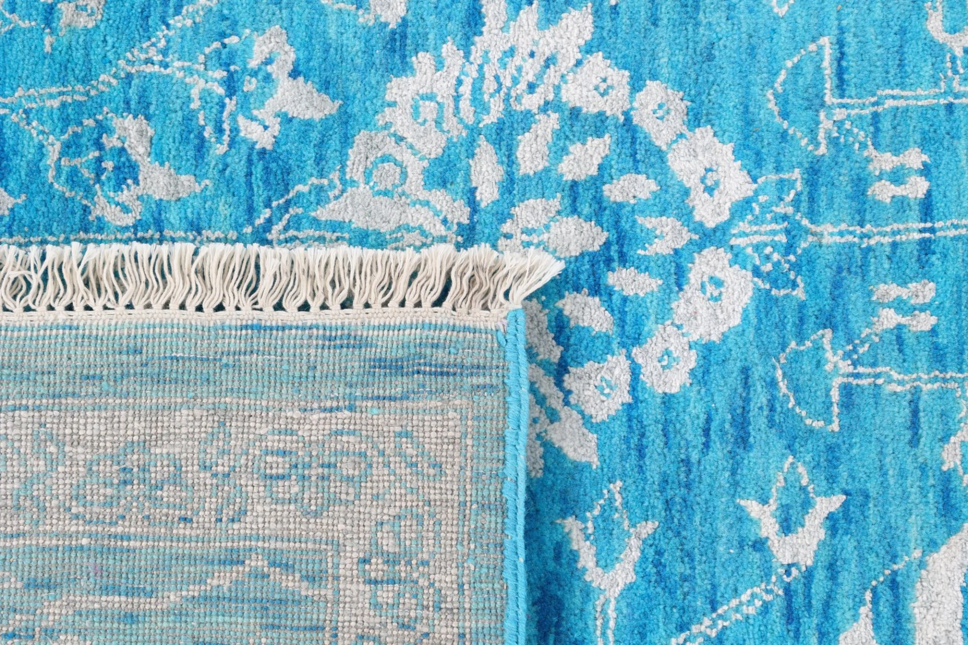 Orientteppich 320 × 240 cm aus Wolle & Seide, handgeknüpft