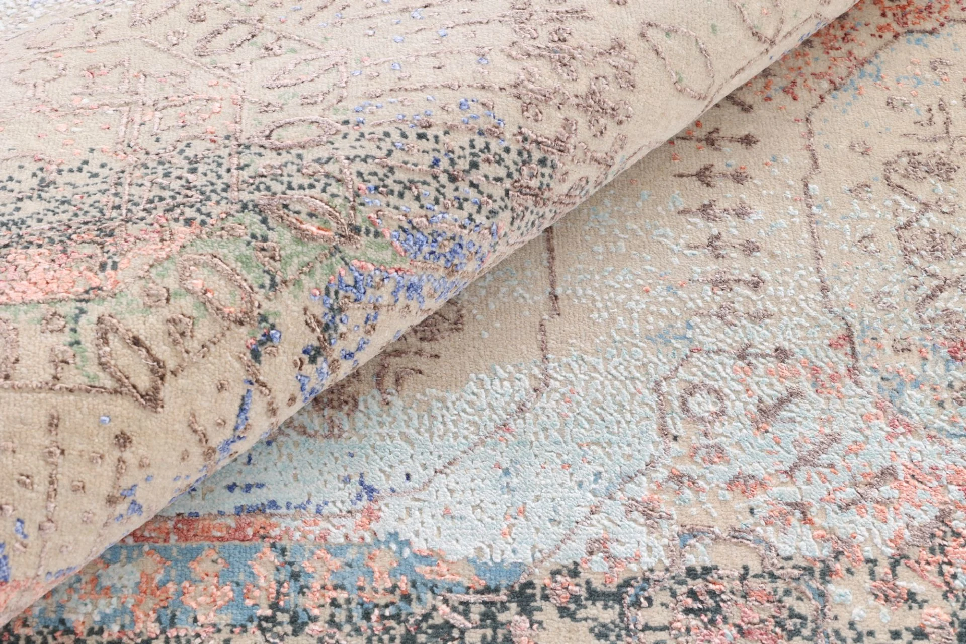 Orientteppich 297 × 203 cm aus Wolle & Seide, handgeknüpft
