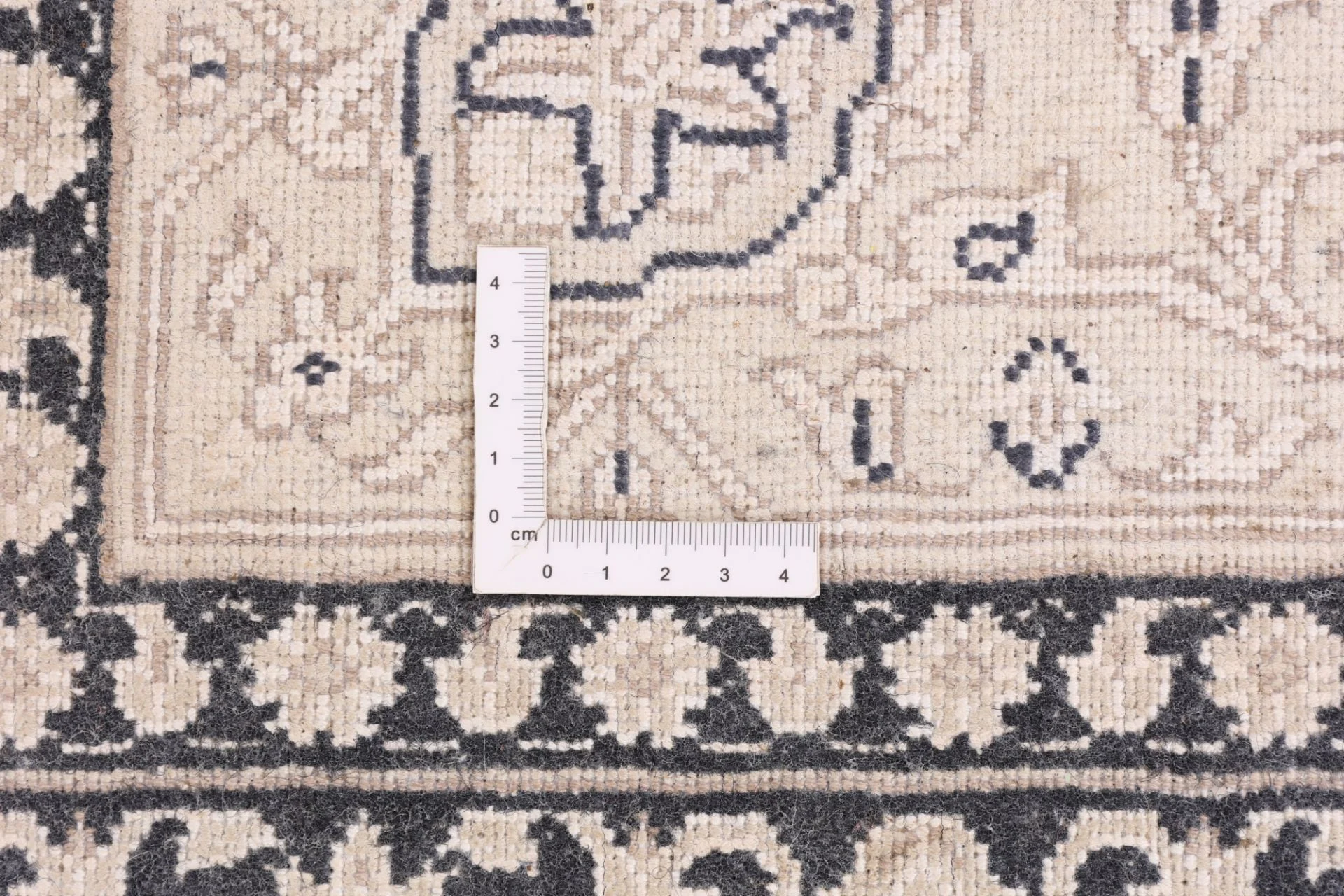 Orientteppich 300 × 239 cm aus Wolle & Seide, handgeknüpft