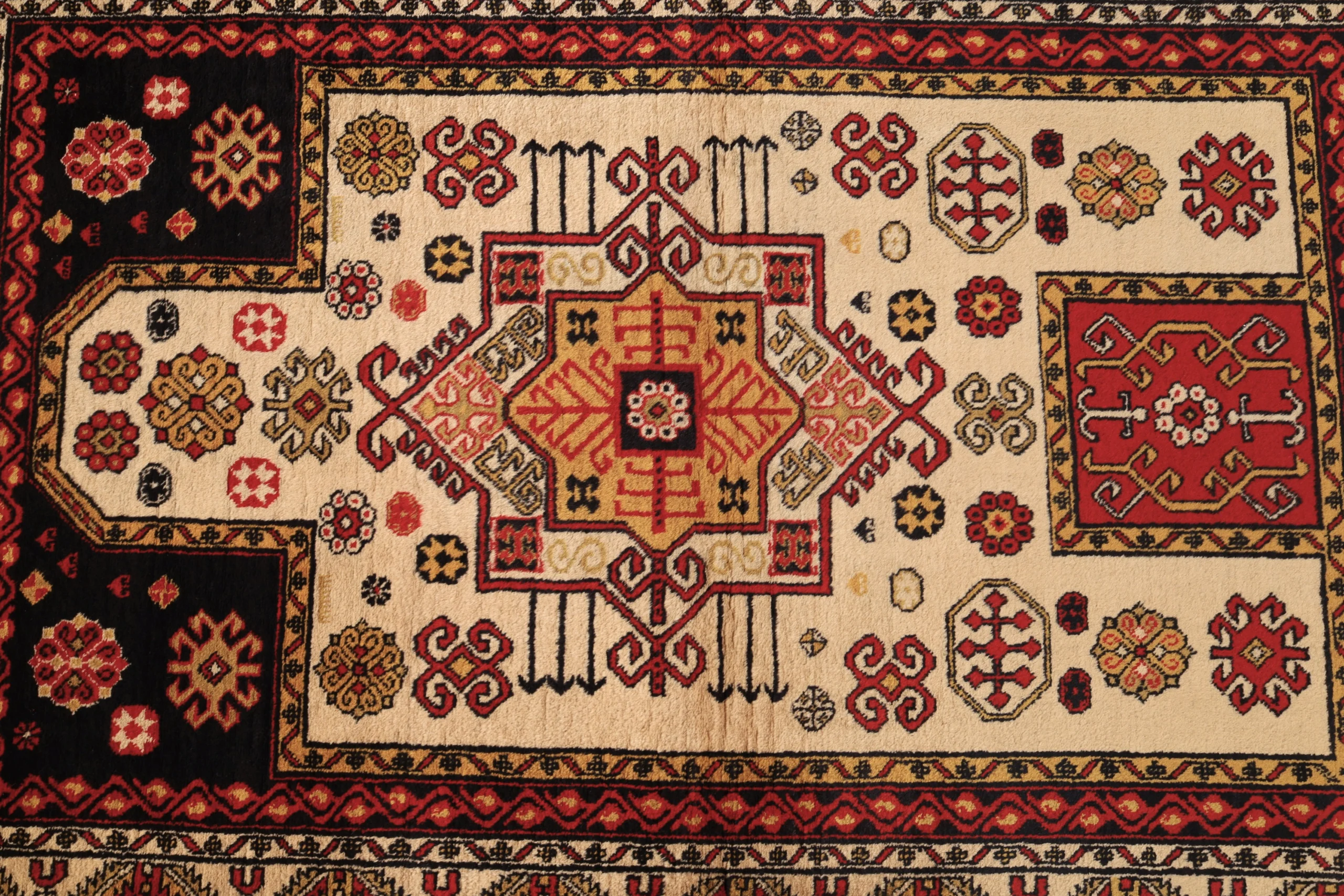 Orientteppich 148 × 96 cm aus Wolle, handgeknüpft