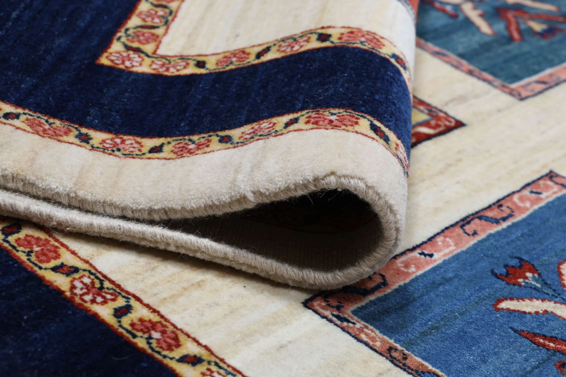 Loribaft Perserteppich aus Iran, 215 × 302 cm