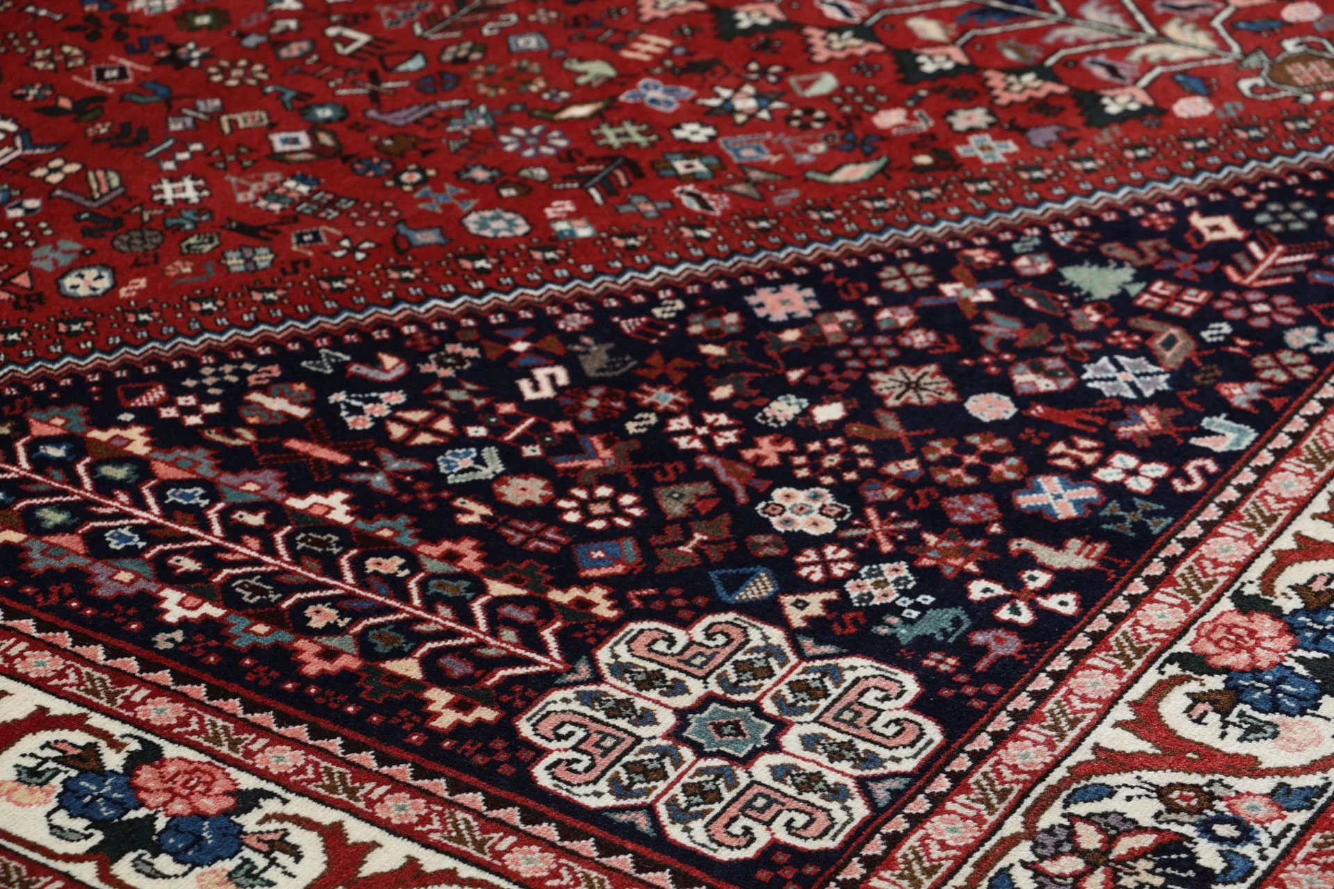 Handgeknüpfter Perserteppich 204 × 305 cm