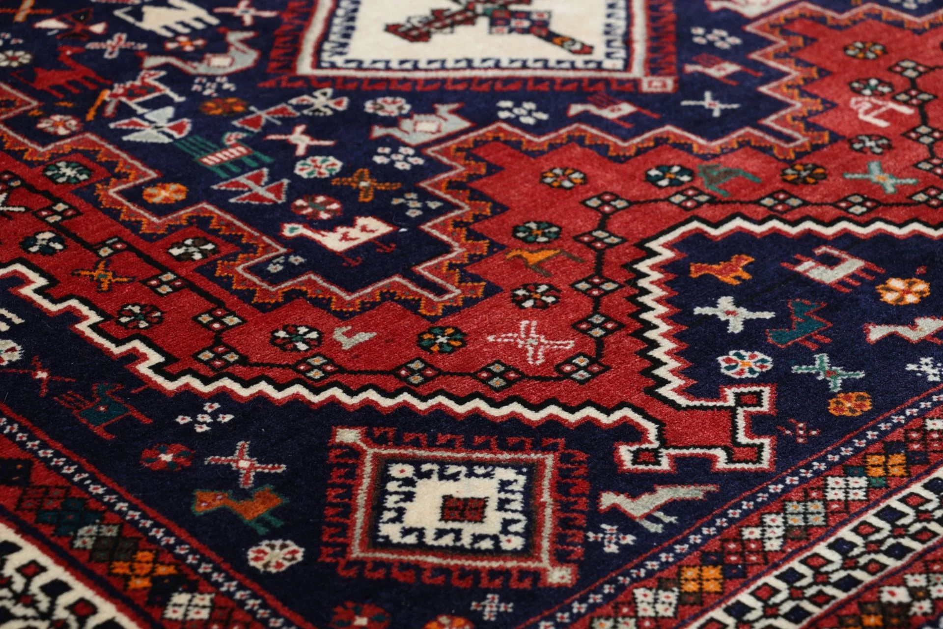 Perserteppich aus Iran, 162 × 250 cm