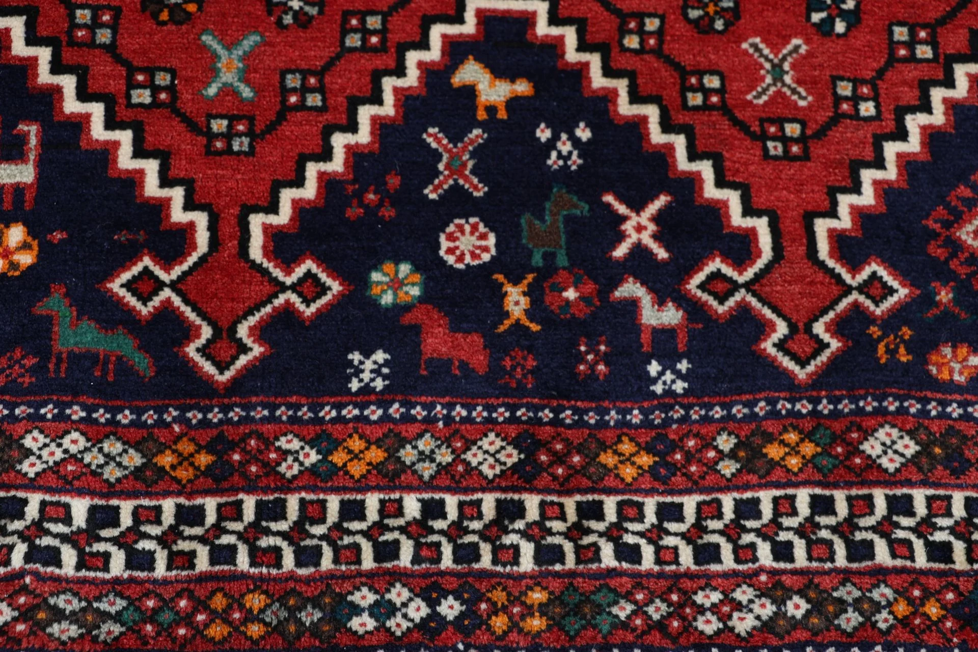 Perserteppich aus Iran, 162 × 250 cm