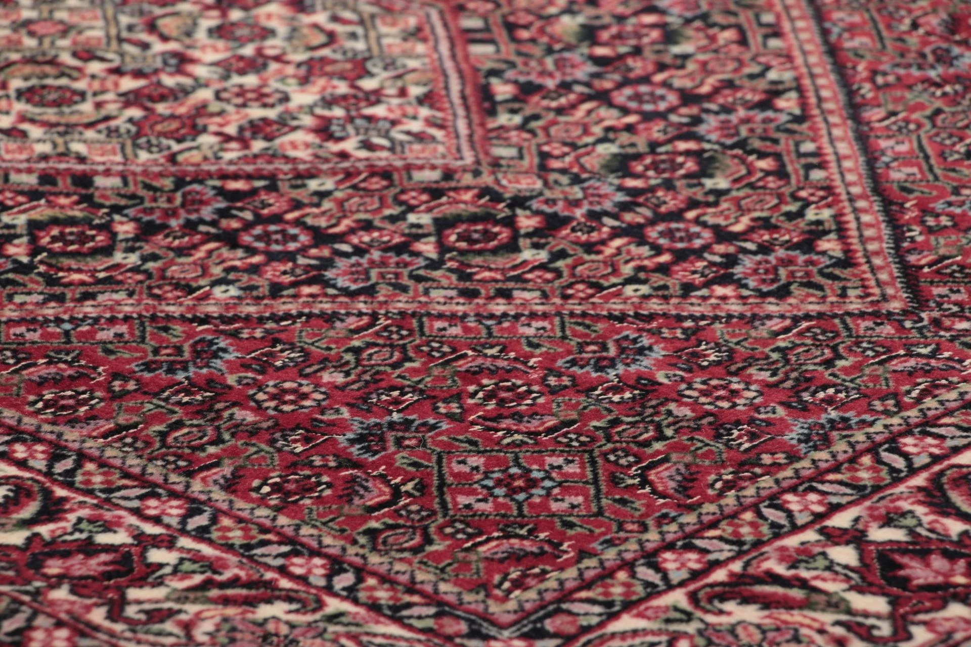 Handgeknüpfter Bijar Perserteppich 85 × 310 cm