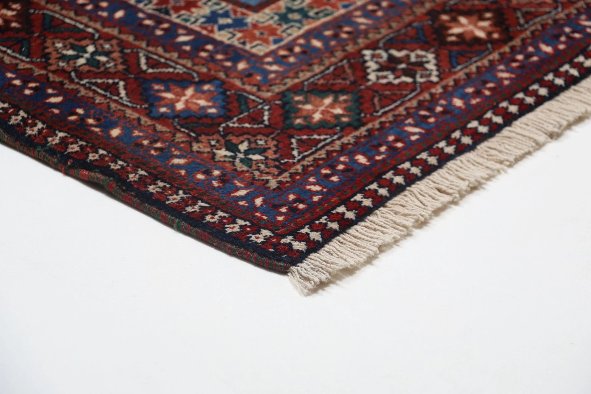 Perserteppich aus Iran, 199 × 289 cm