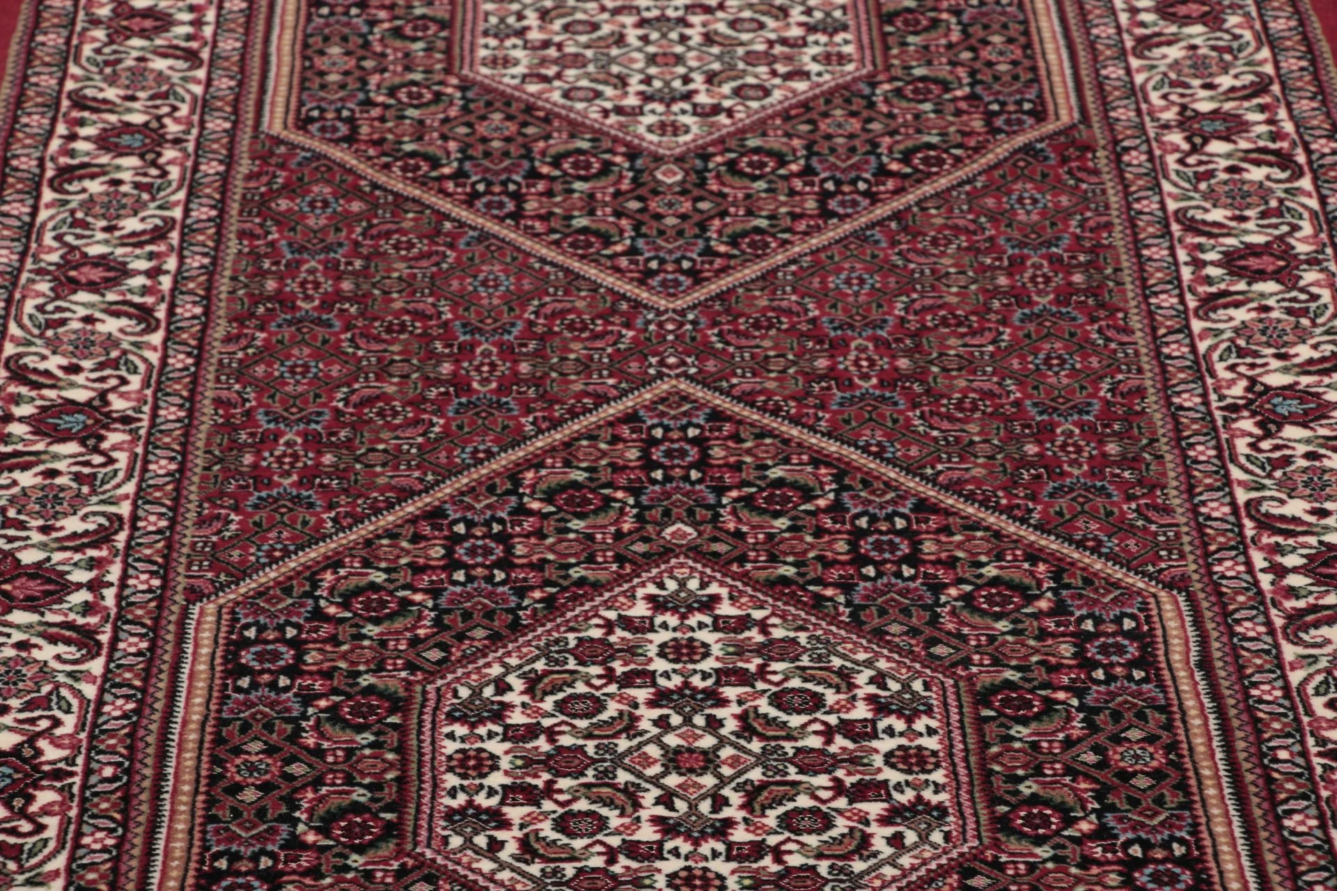 Handgeknüpfter Bijar Perserteppich 88 × 300 cm