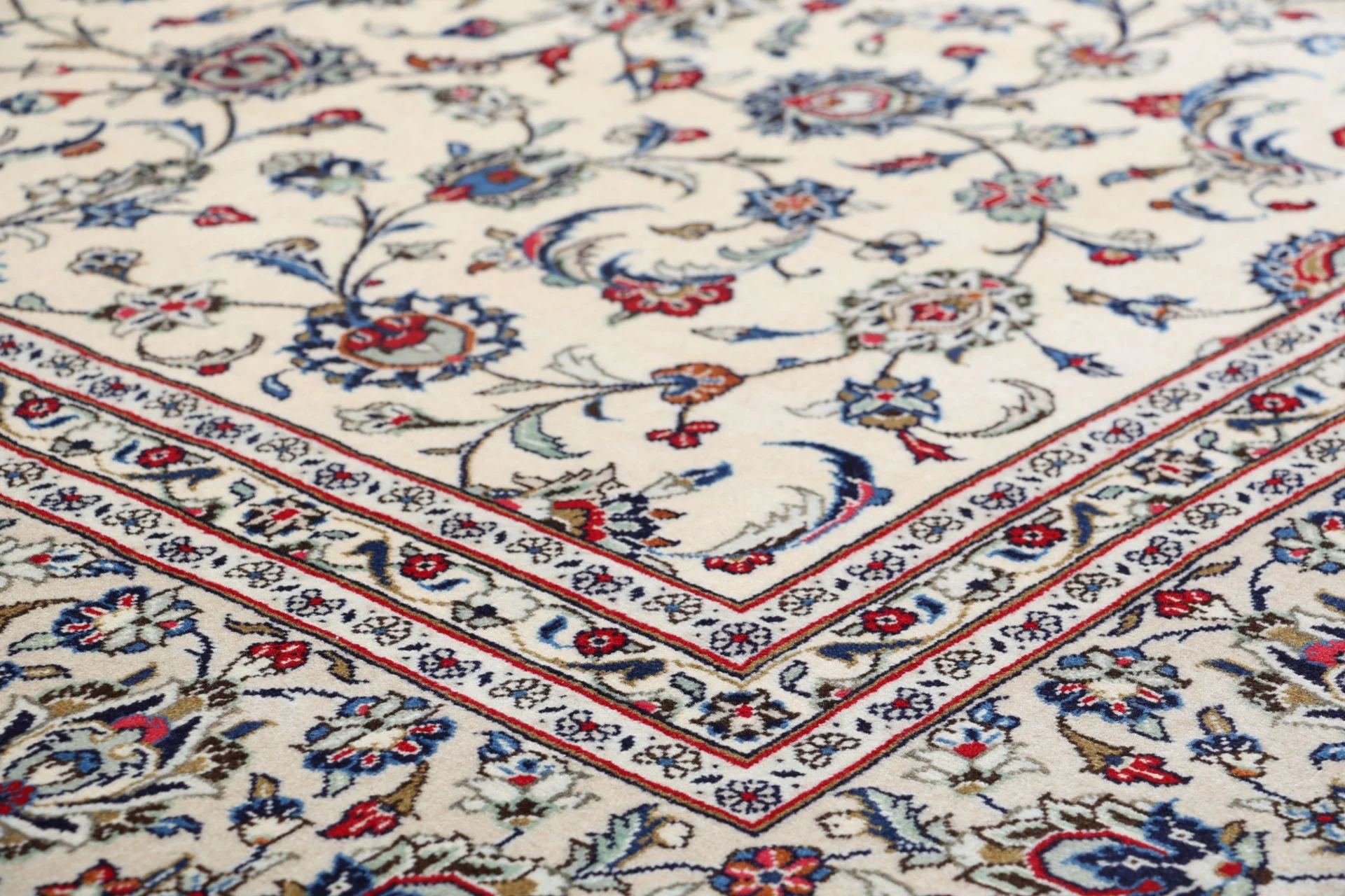 Kashan Perserteppich aus Iran, 253 × 353 cm