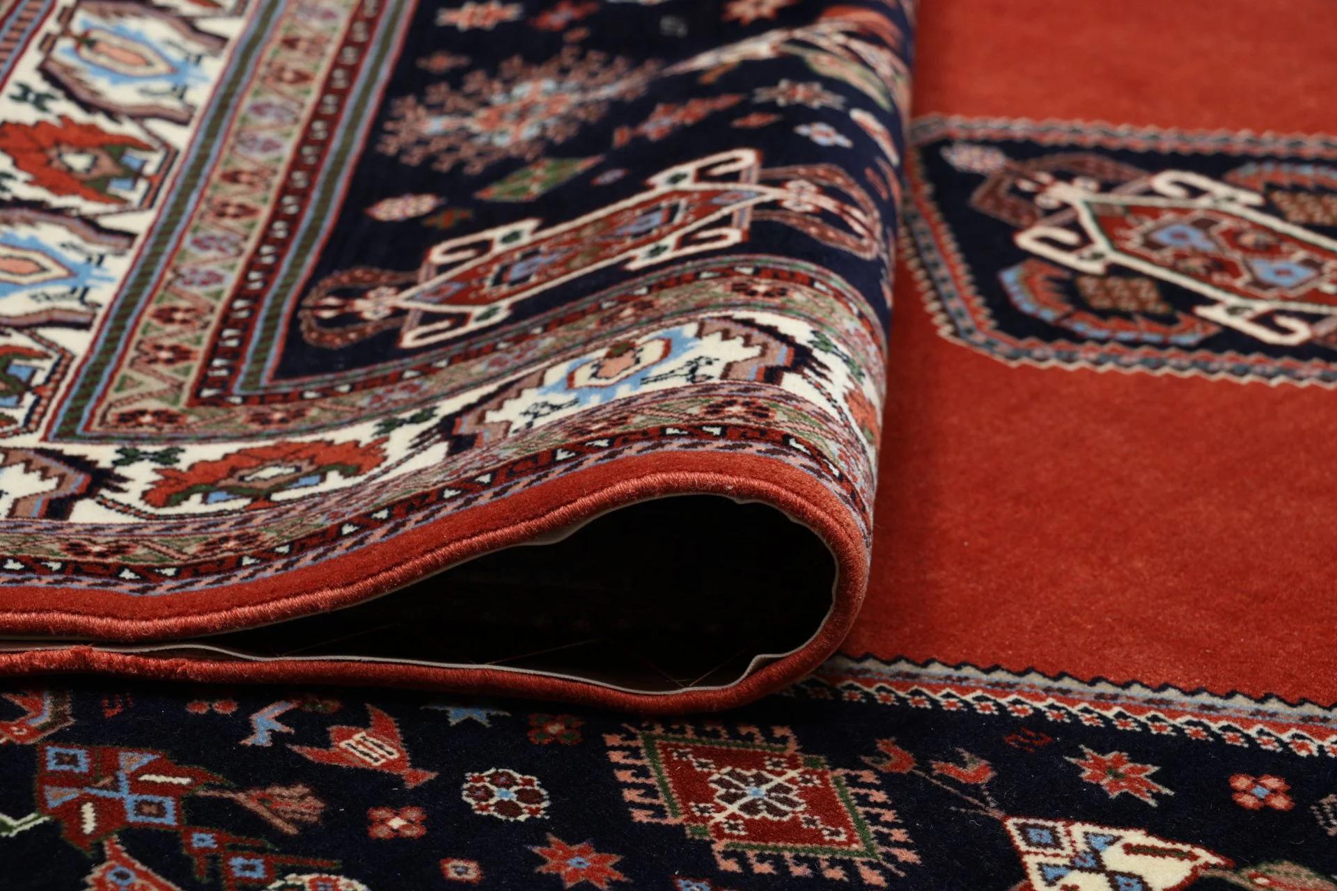 Qashqai Perserteppich aus Iran, 173 × 250 cm