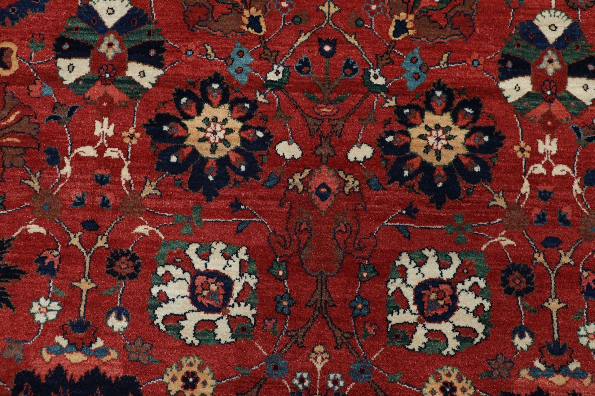 Heriz Perserteppich aus Iran, 213 × 318 cm