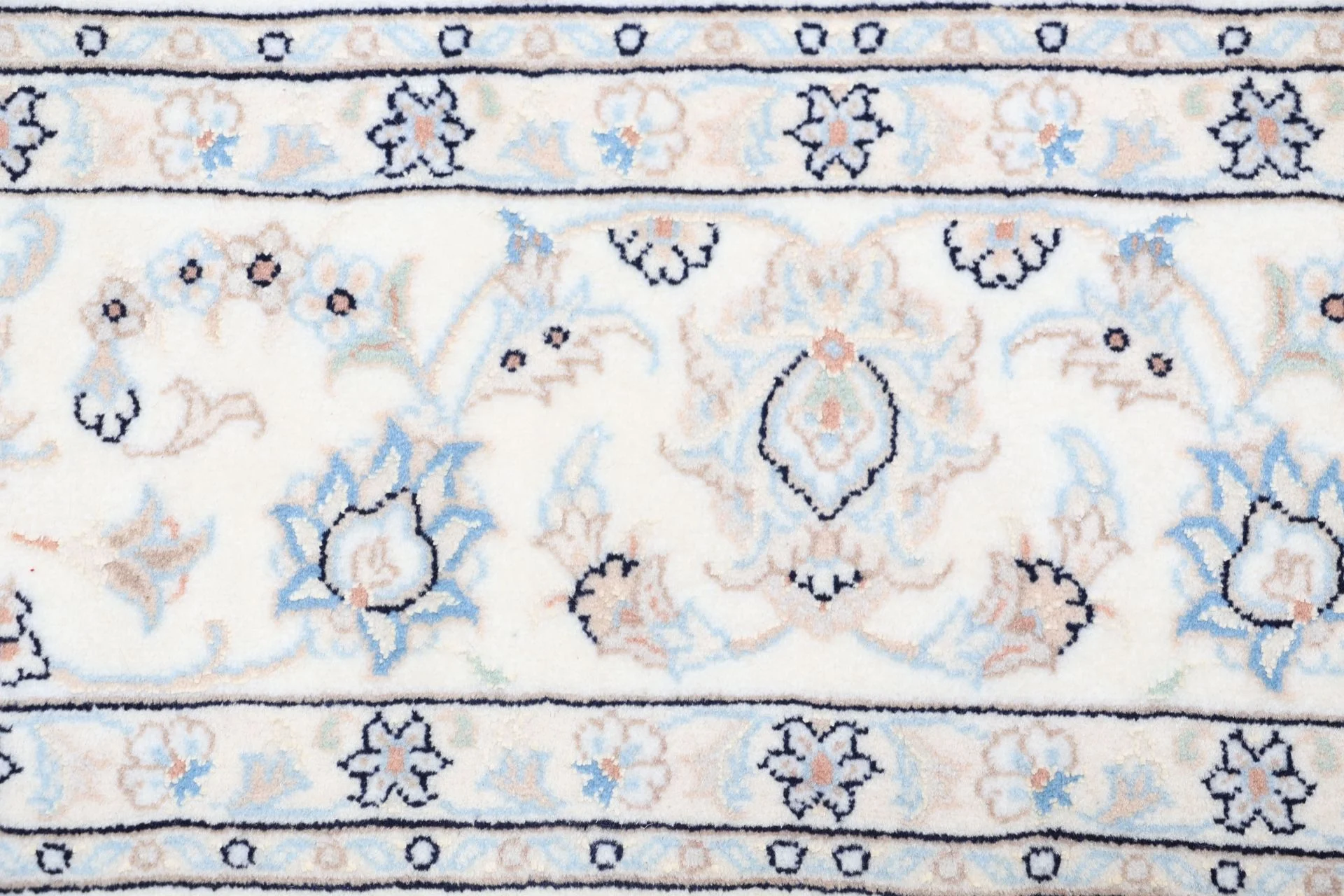 Handgeknüpfter Nain Perserteppich 200 × 307 cm
