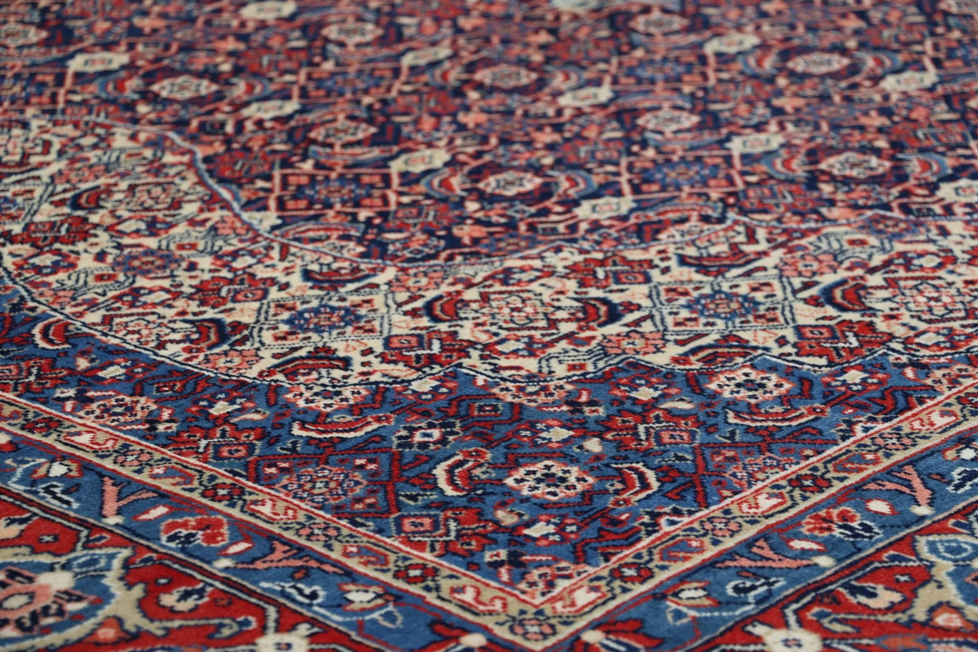 Handgeknüpfter Perserteppich, 247 × 335 cm, Wolle