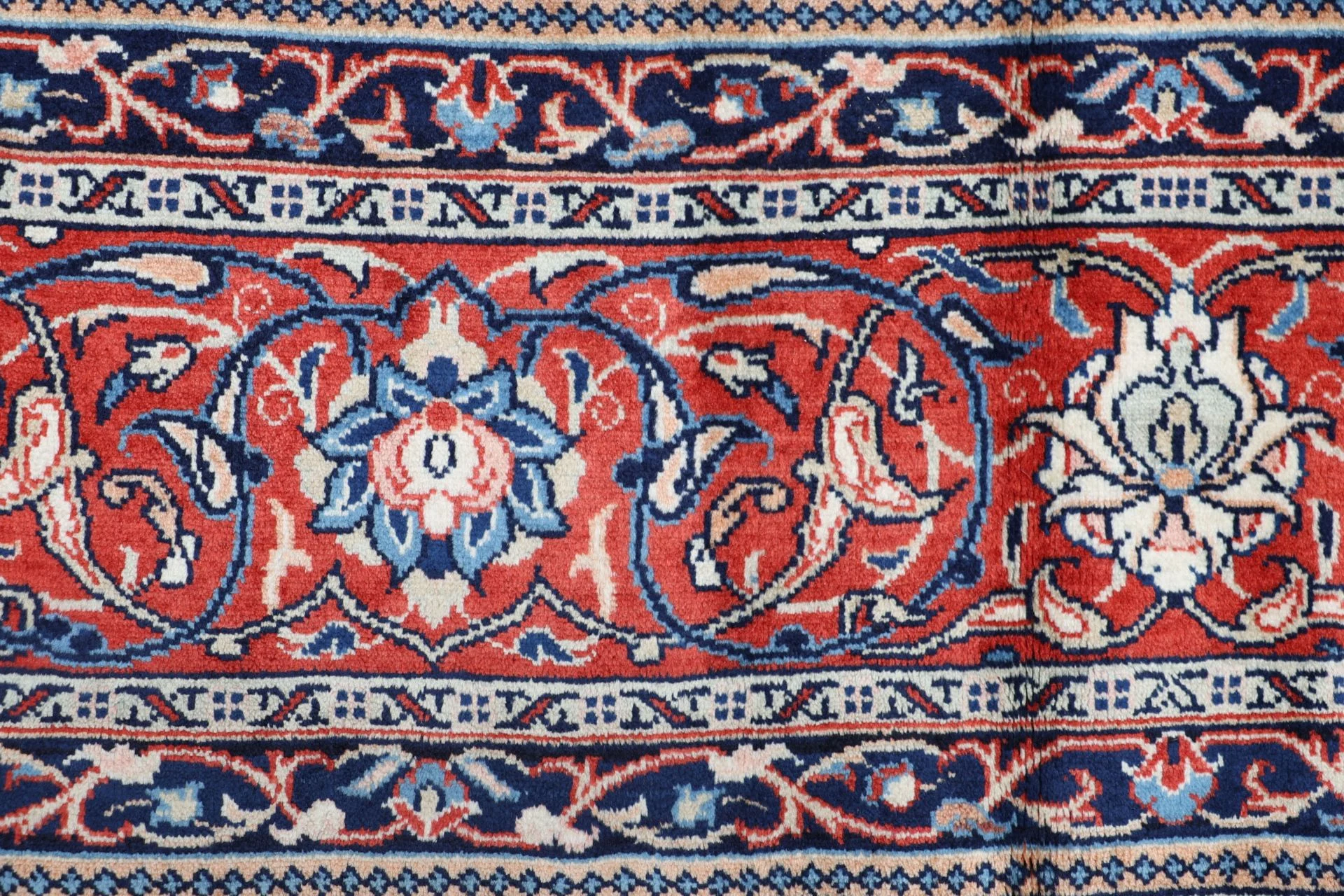 Handgeknüpfter Sarough Perserteppich 265 × 396 cm