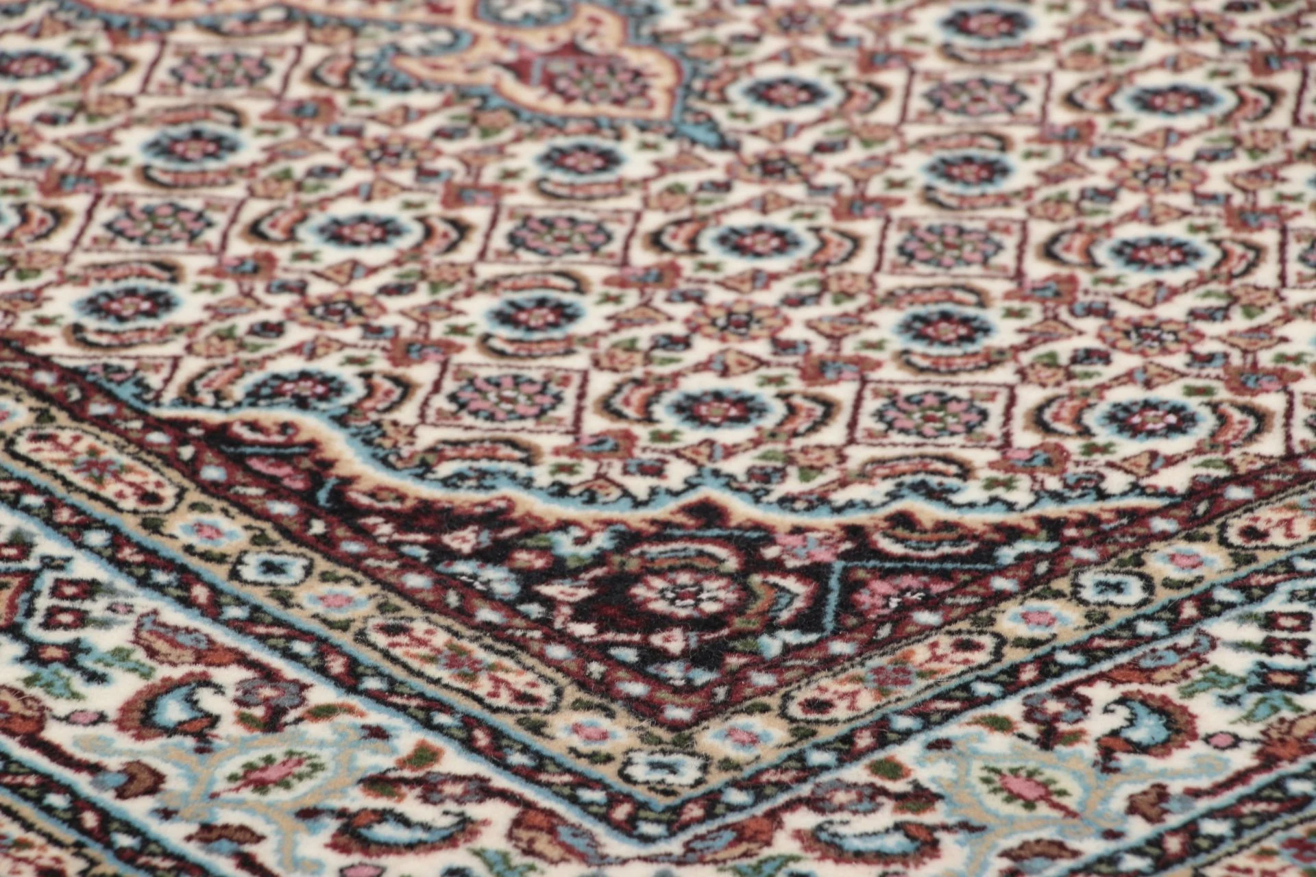 Moud Perserteppich aus Iran, 85 × 295 cm