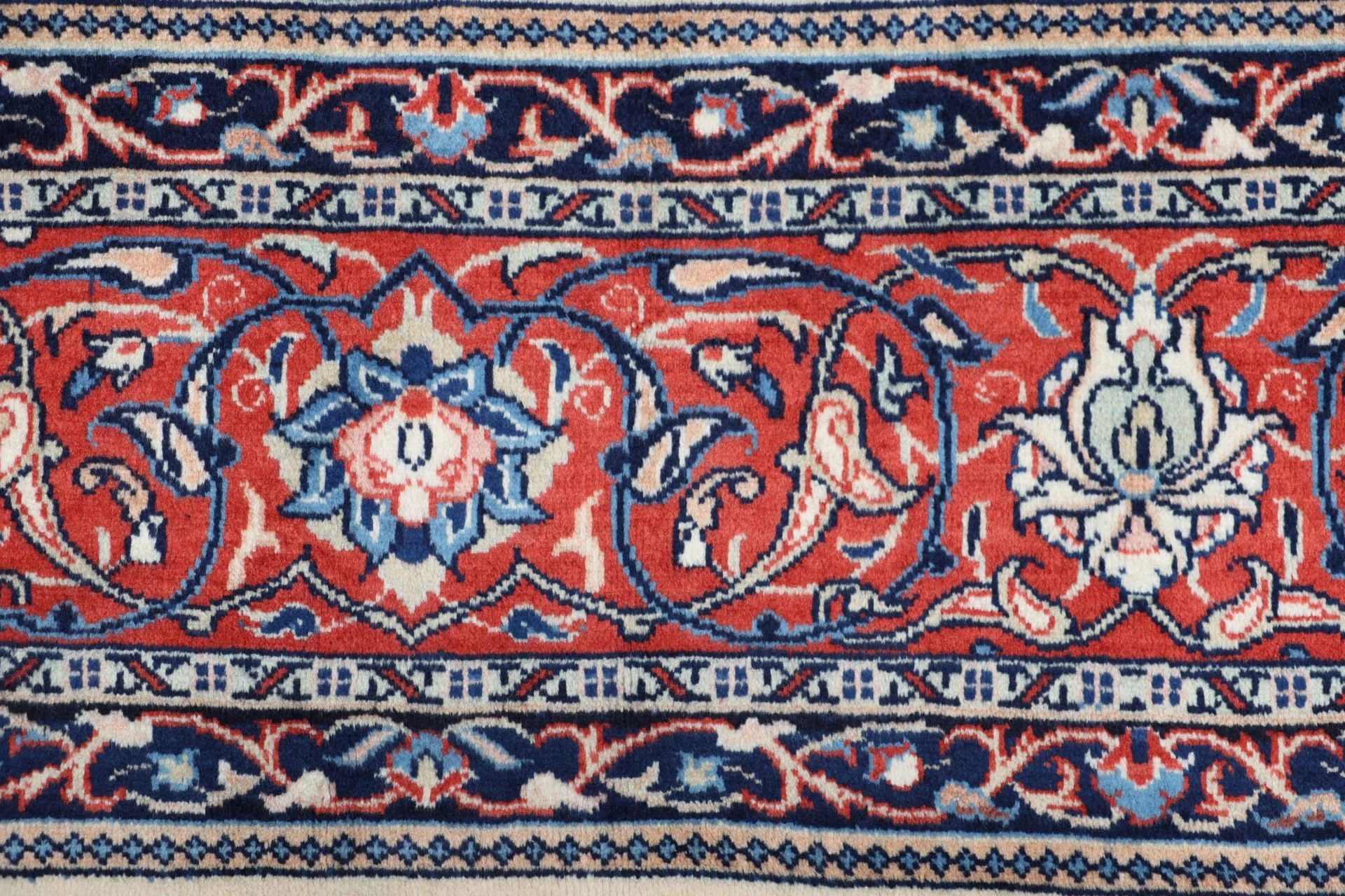 Sarough Perserteppich 265 × 378 cm aus Wolle, handgeknüpft