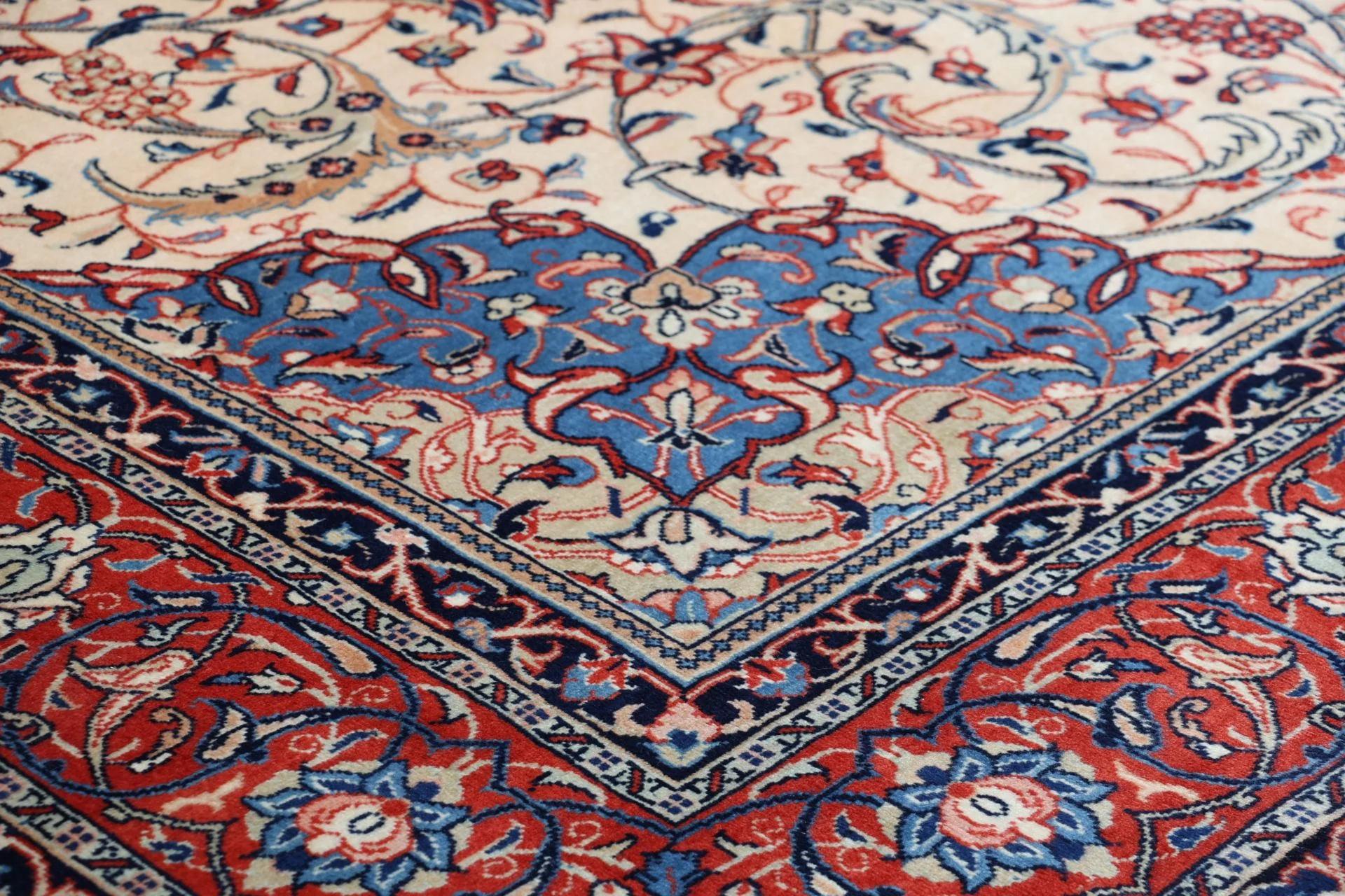 Sarough Perserteppich 265 × 378 cm aus Wolle, handgeknüpft
