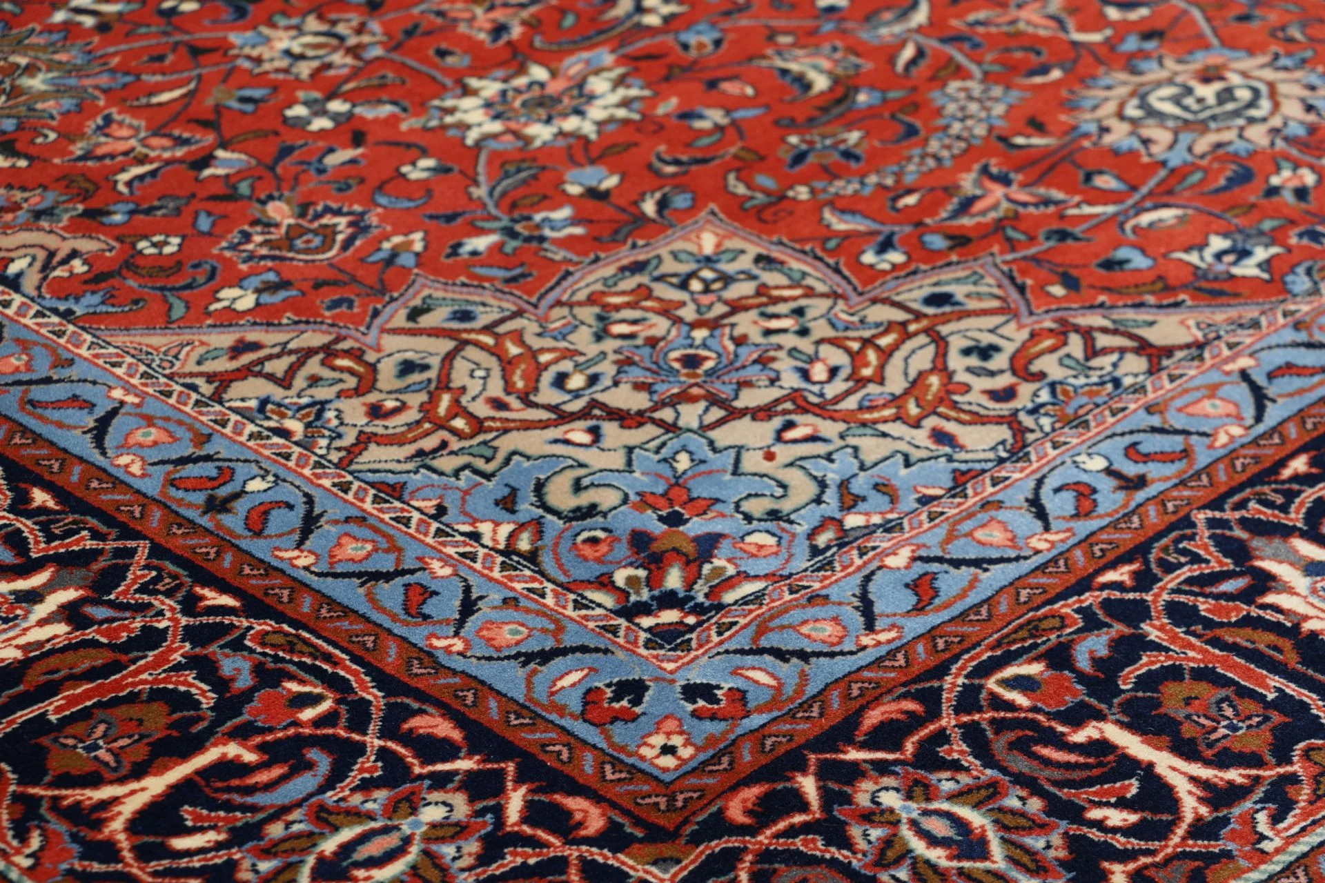 Handgeknüpfter Sarough Perserteppich 260 × 340 cm