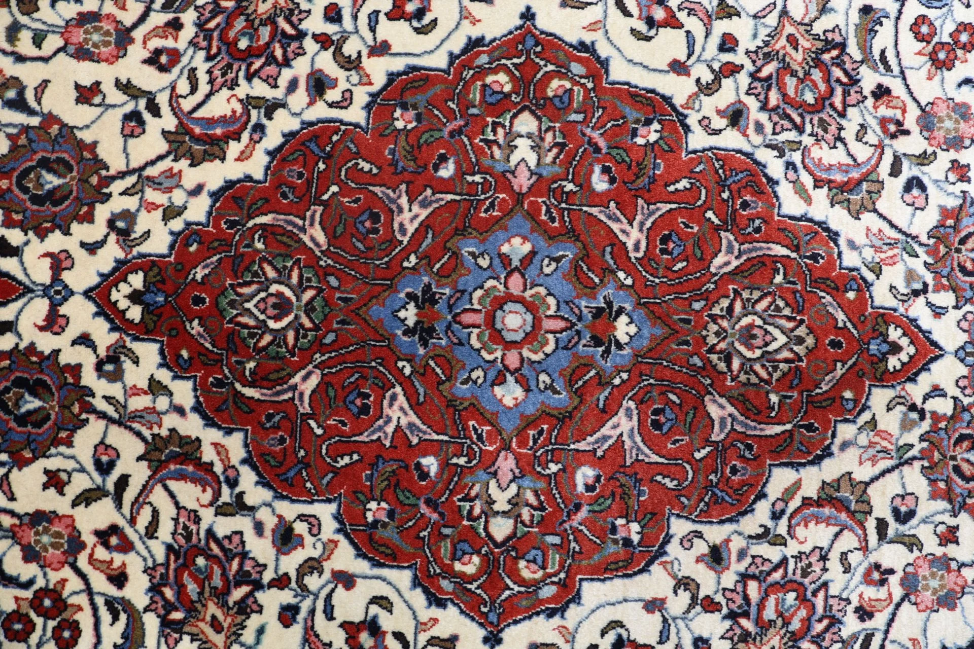 Handgeknüpfter Sarough Perserteppich, 220 × 327 cm, Wolle