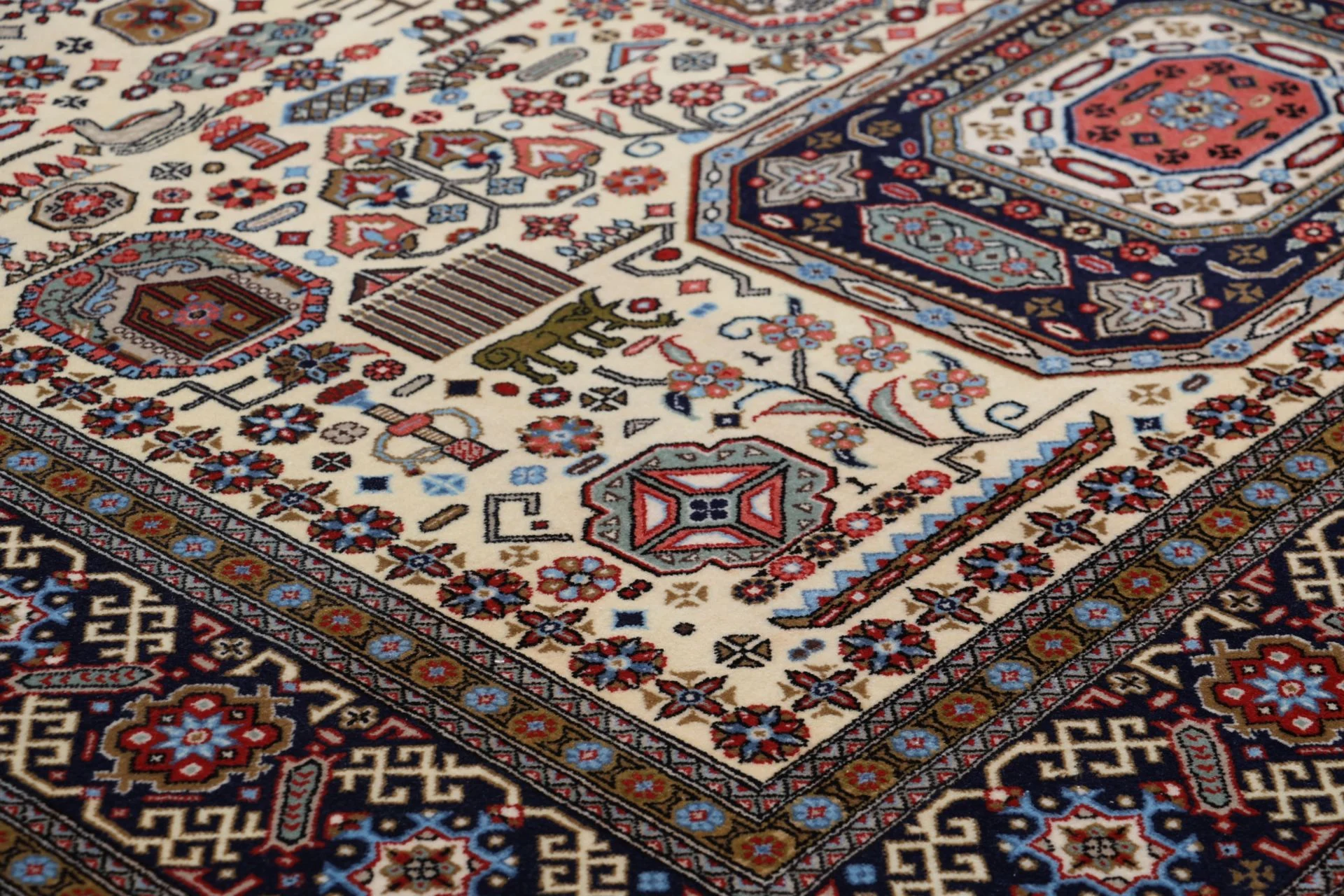 Ghom Perserteppich aus Iran, 195 × 295 cm
