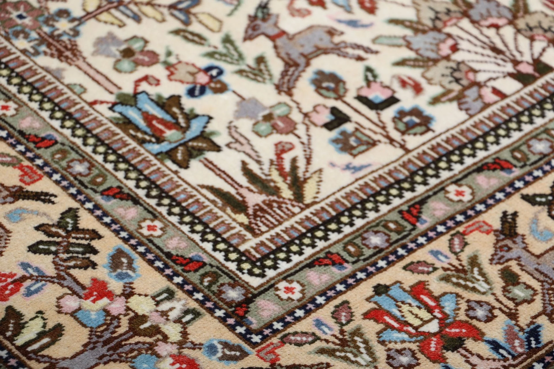 Täbriz Perserteppich aus Iran, 205 × 205 cm
