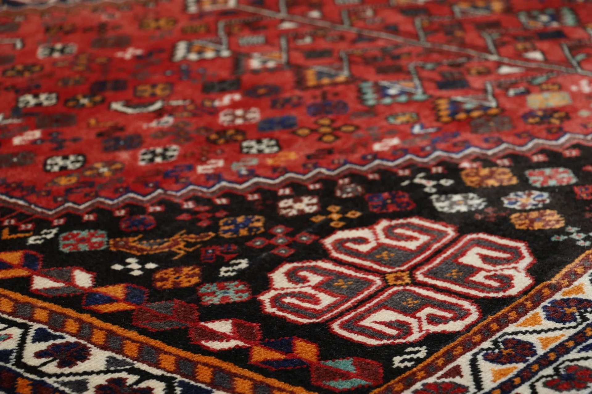 Qashqai Perserteppich aus Iran, 160 × 260 cm