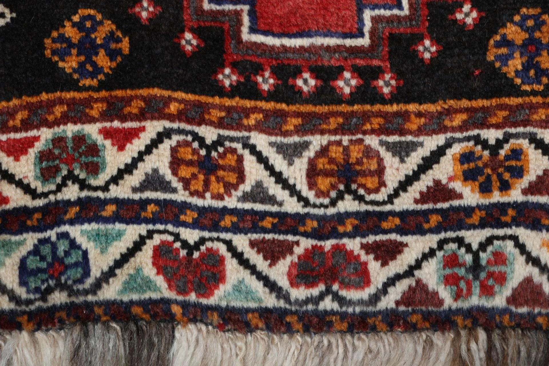 Qashqai Perserteppich aus Iran, 160 × 260 cm