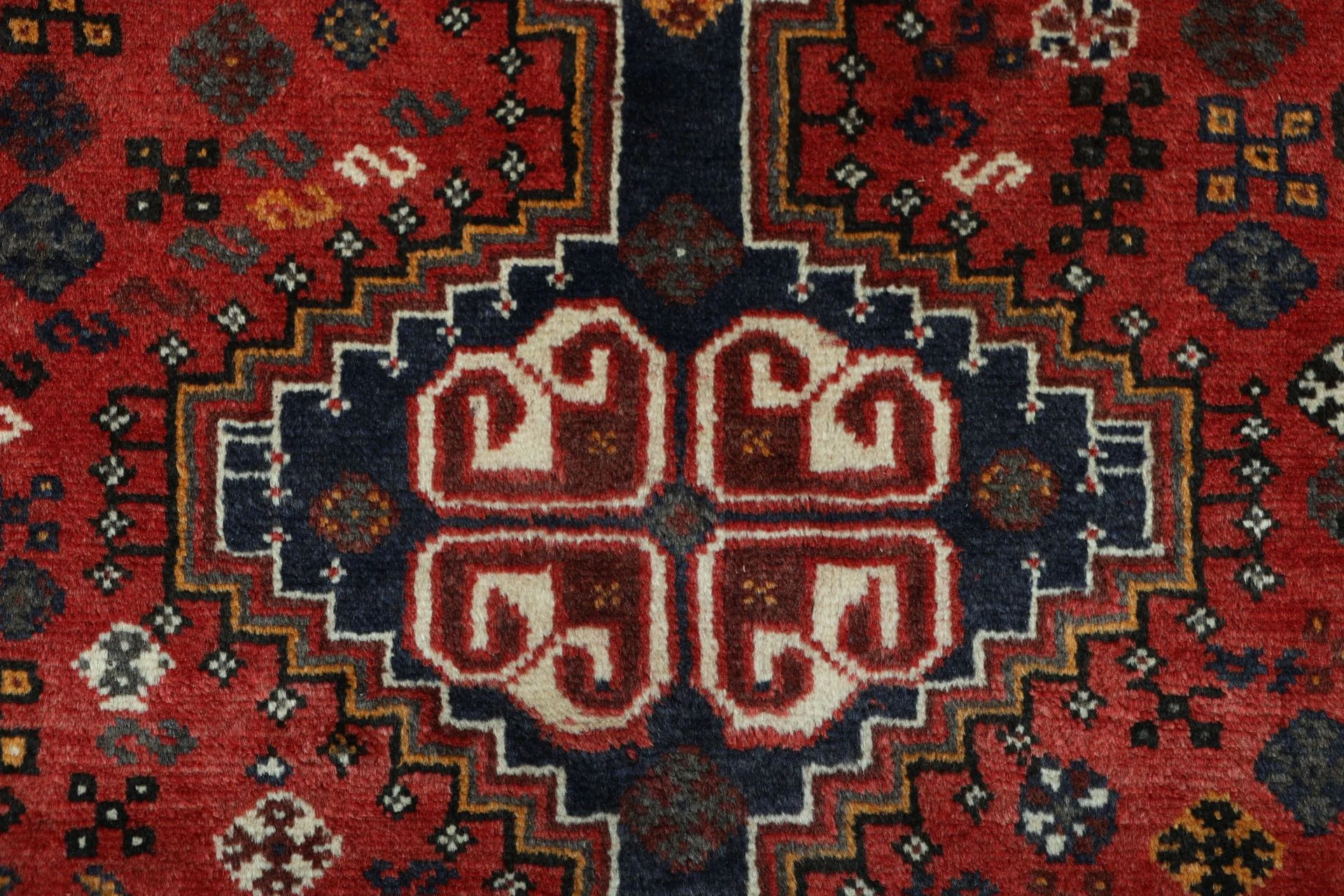 Qashqai Perserteppich aus Iran, 160 × 260 cm
