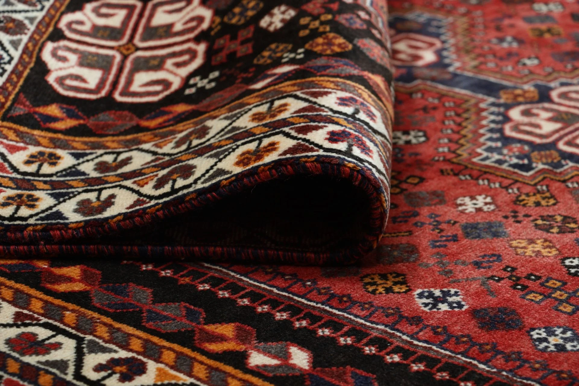 Qashqai Perserteppich aus Iran, 160 × 260 cm