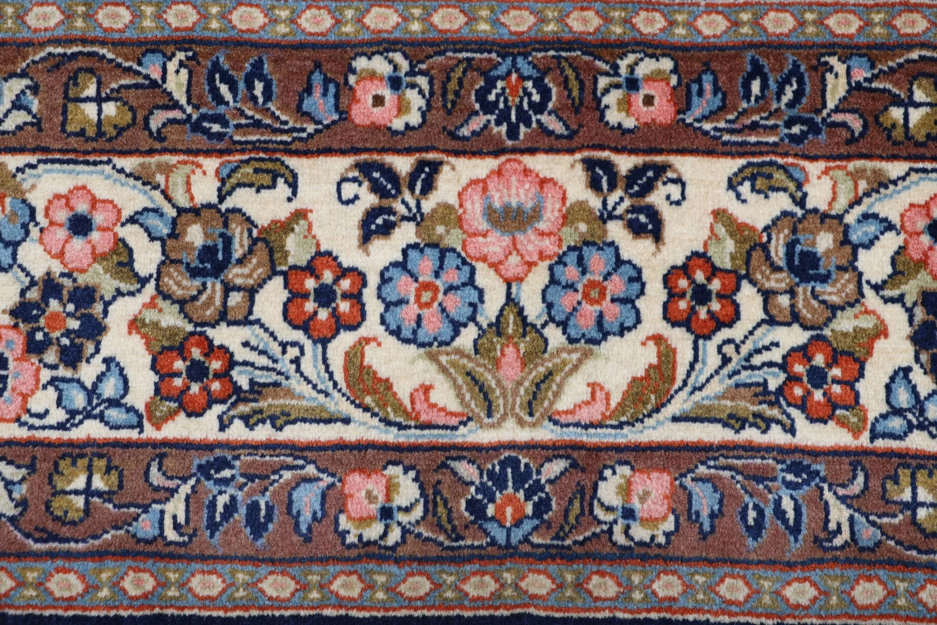 Sarough Perserteppich 218 × 315 cm aus Wolle, handgeknüpft
