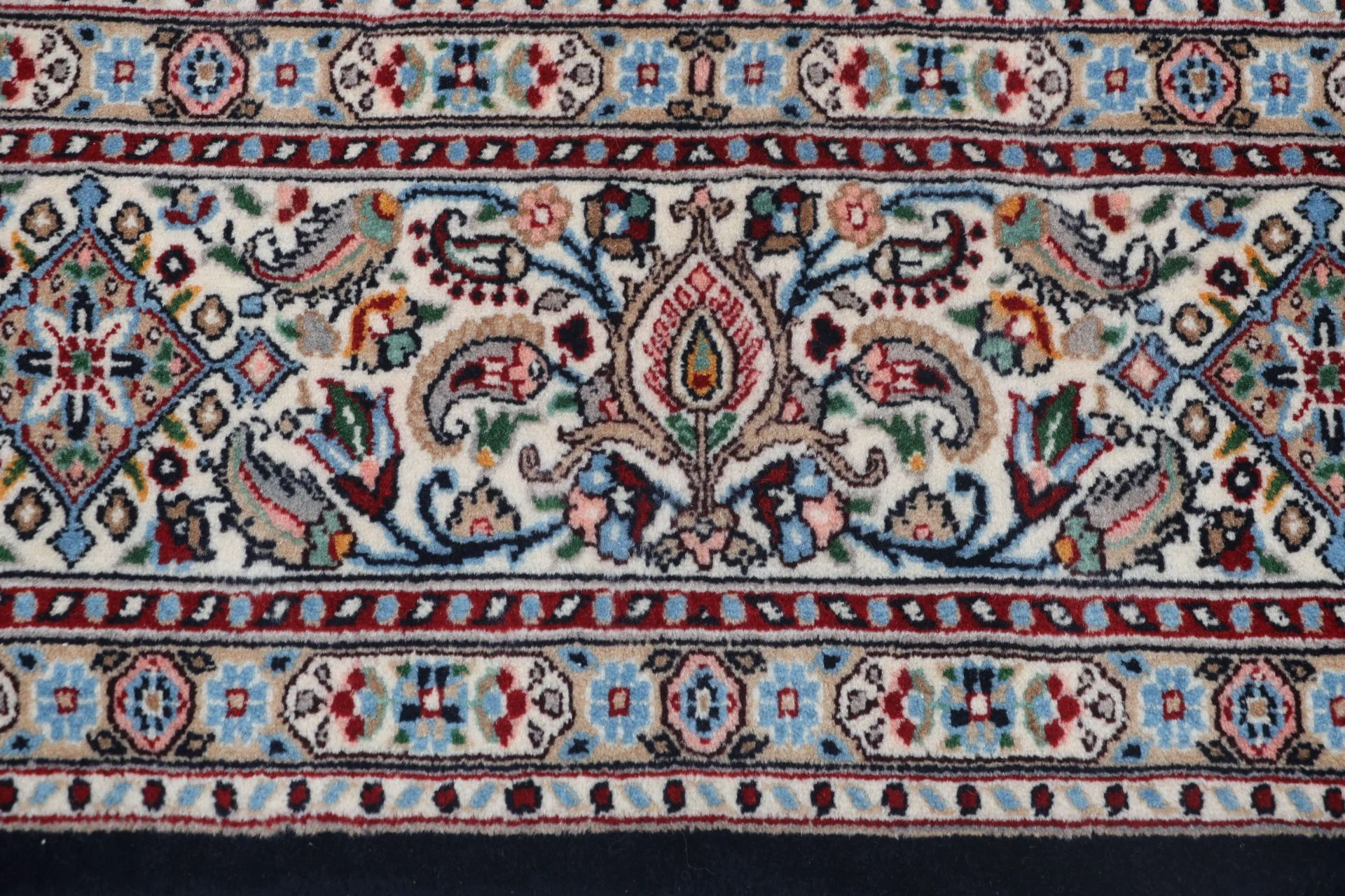 Handgeknüpfter Moud Perserteppich 182 × 240 cm
