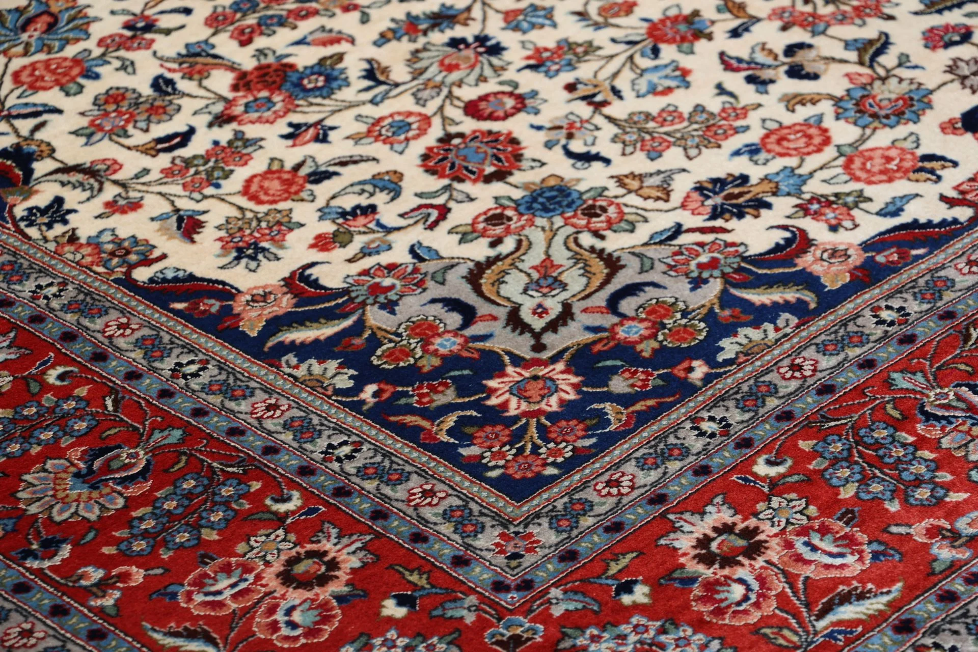 Sarough Perserteppich aus Iran, 200 × 305 cm