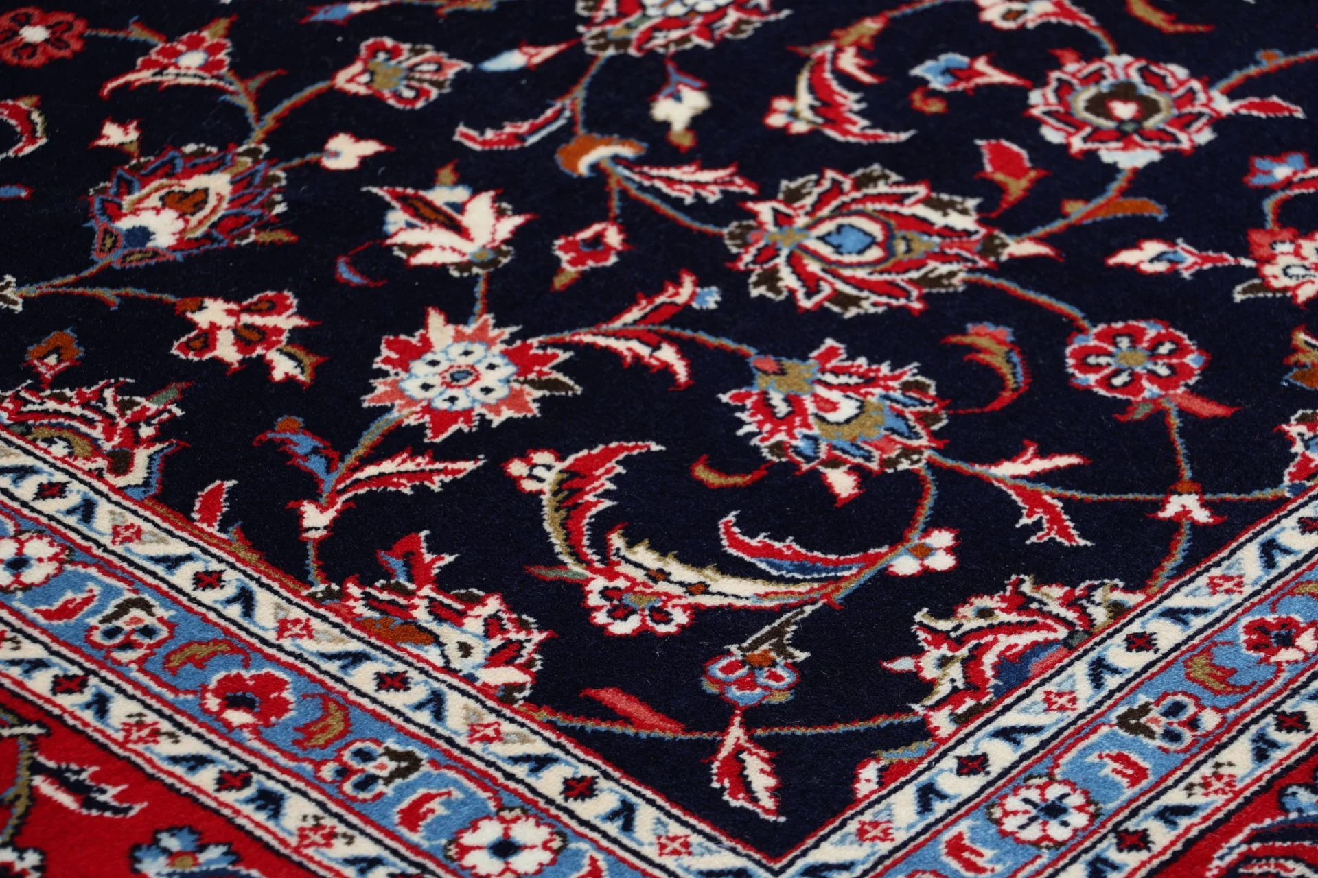 perserteppich-kashan-200-x-297-cm-schurwolle-handgeknupft-4 Kashan Perserteppich aus Iran, 200 × 297 cm