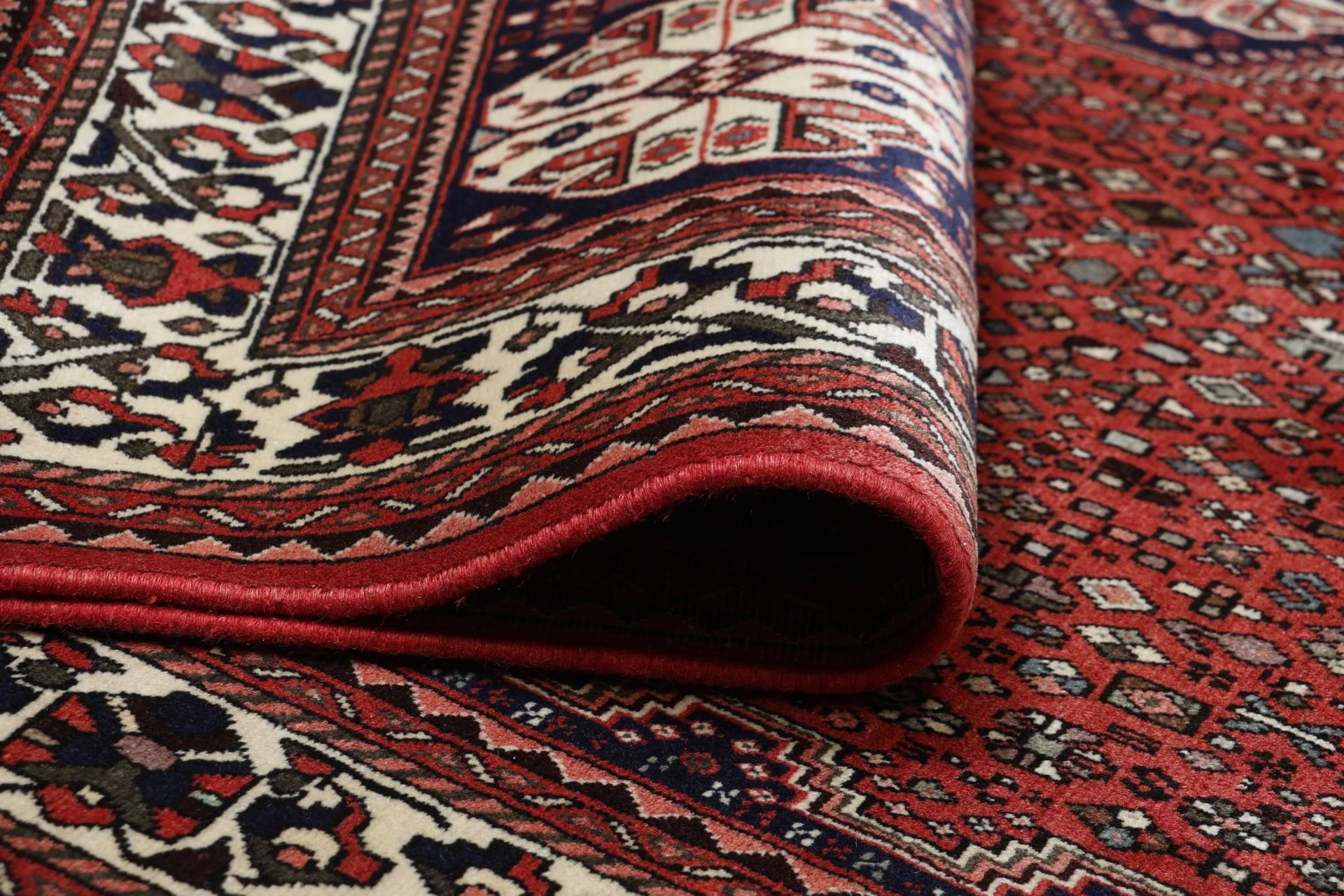 Perserteppich aus Iran, 198 × 298 cm