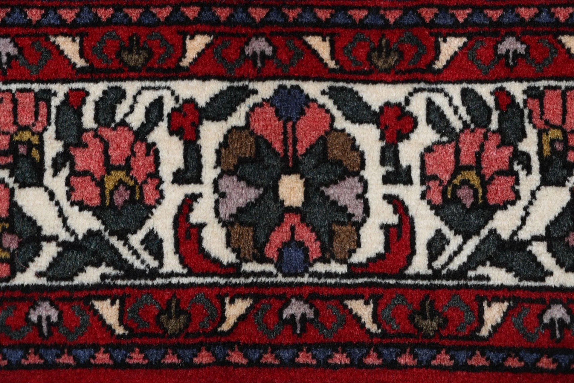 Perserteppich aus Iran, 160 × 257 cm
