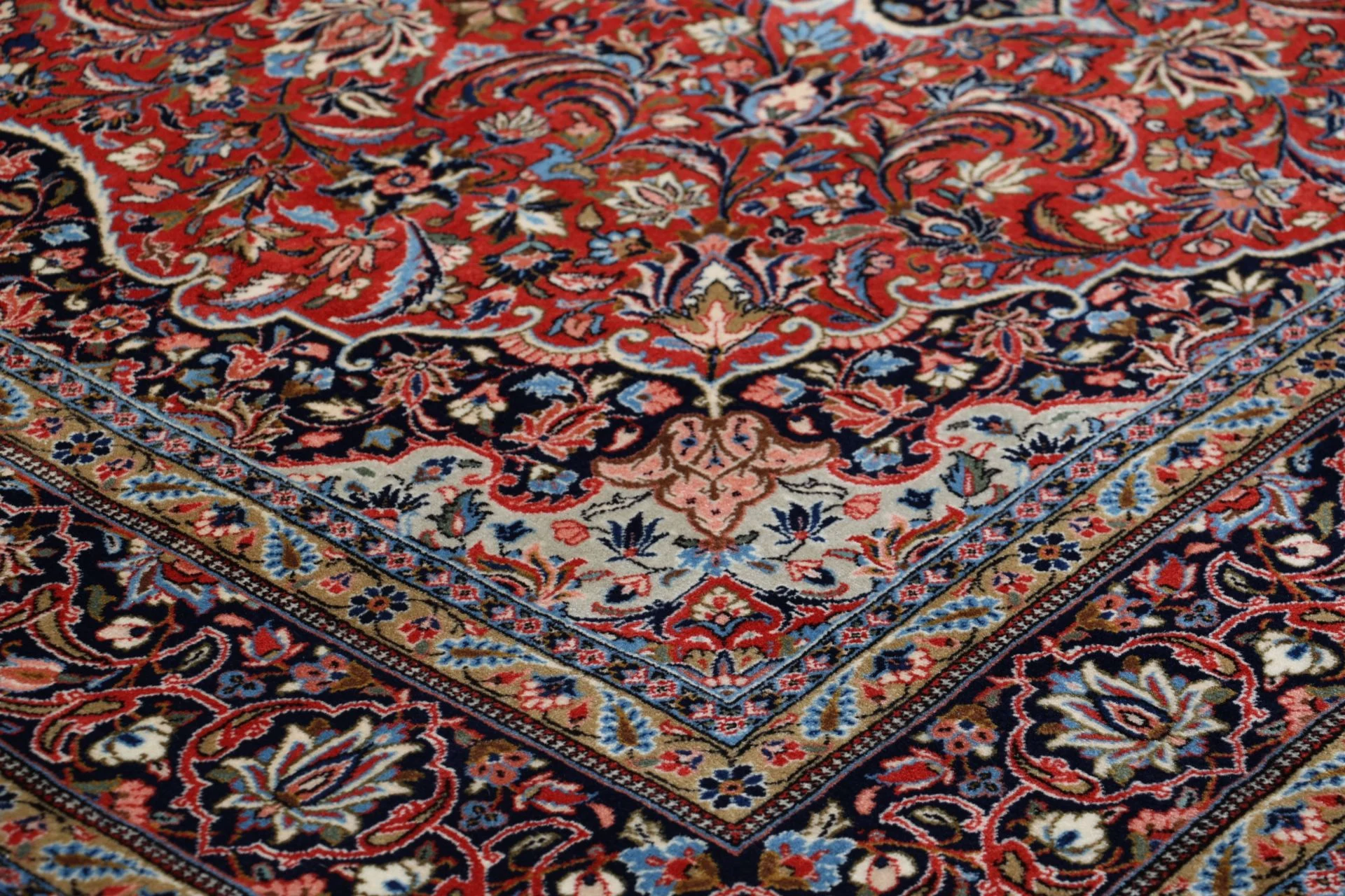 Handgeknüpfter Sarough Perserteppich 202 × 286 cm