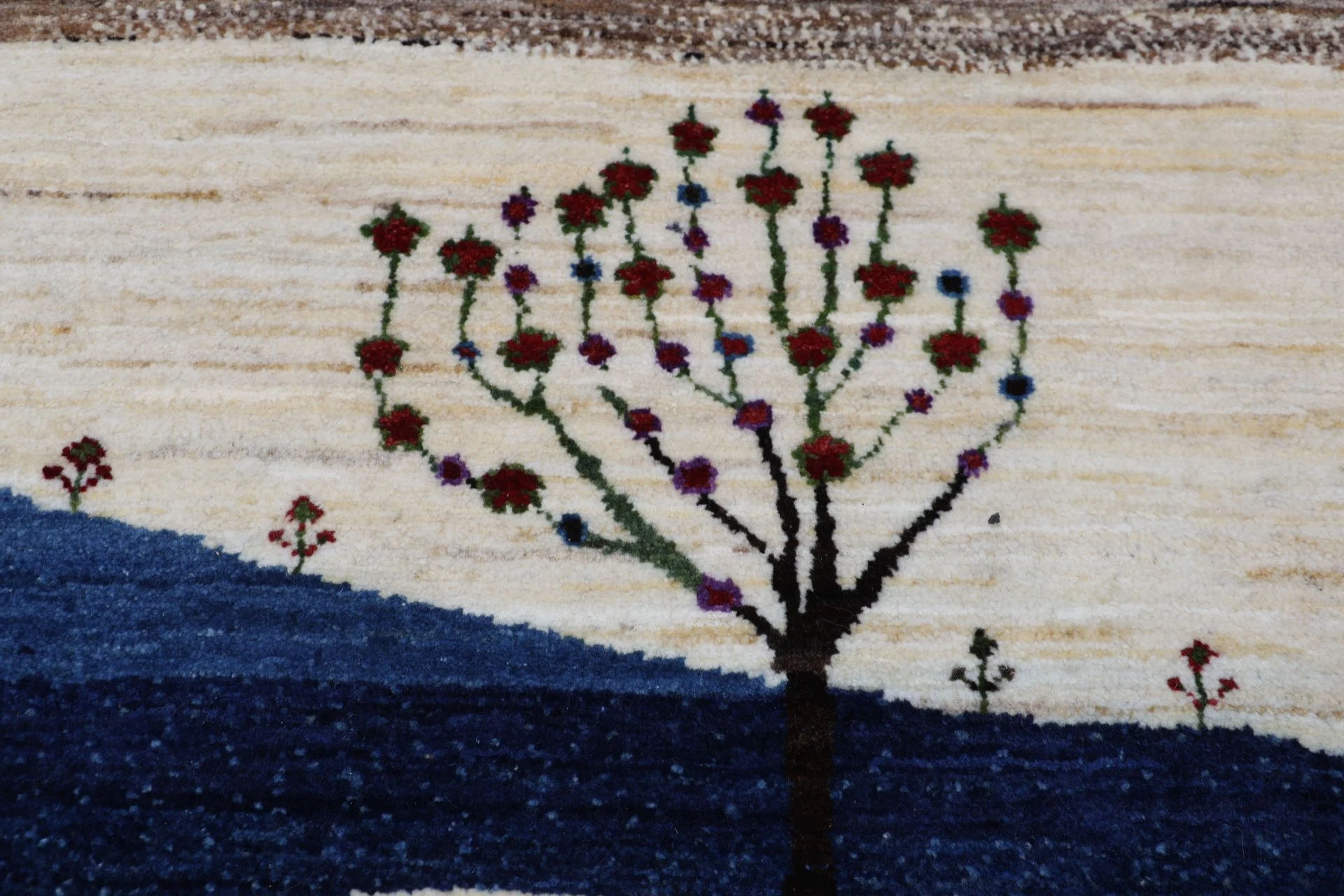 Loribaft Orientteppich 171 × 244 cm aus Wolle, handgeknüpft
