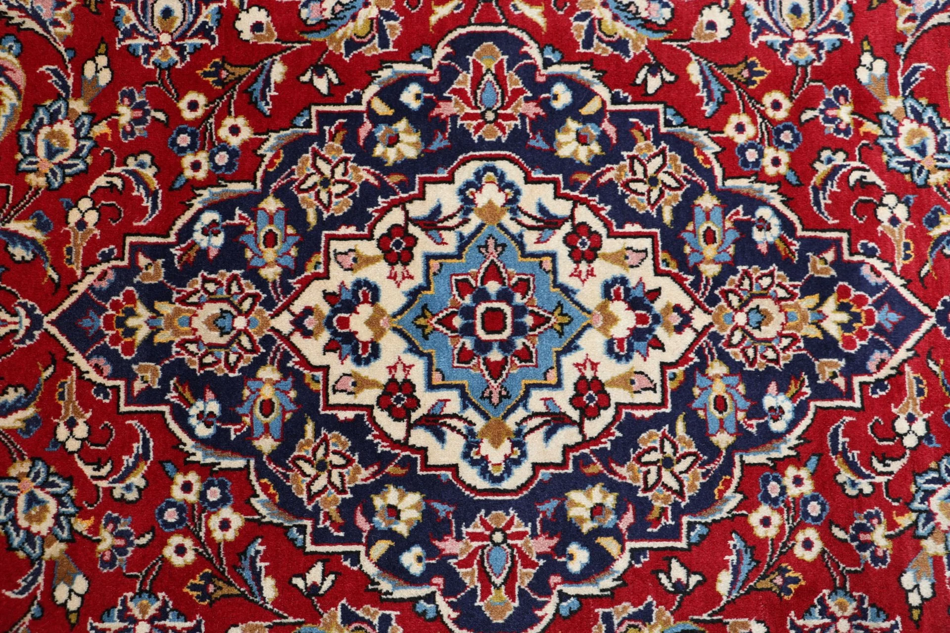 Handgeknüpfter Kashan Perserteppich 198 × 293 cm