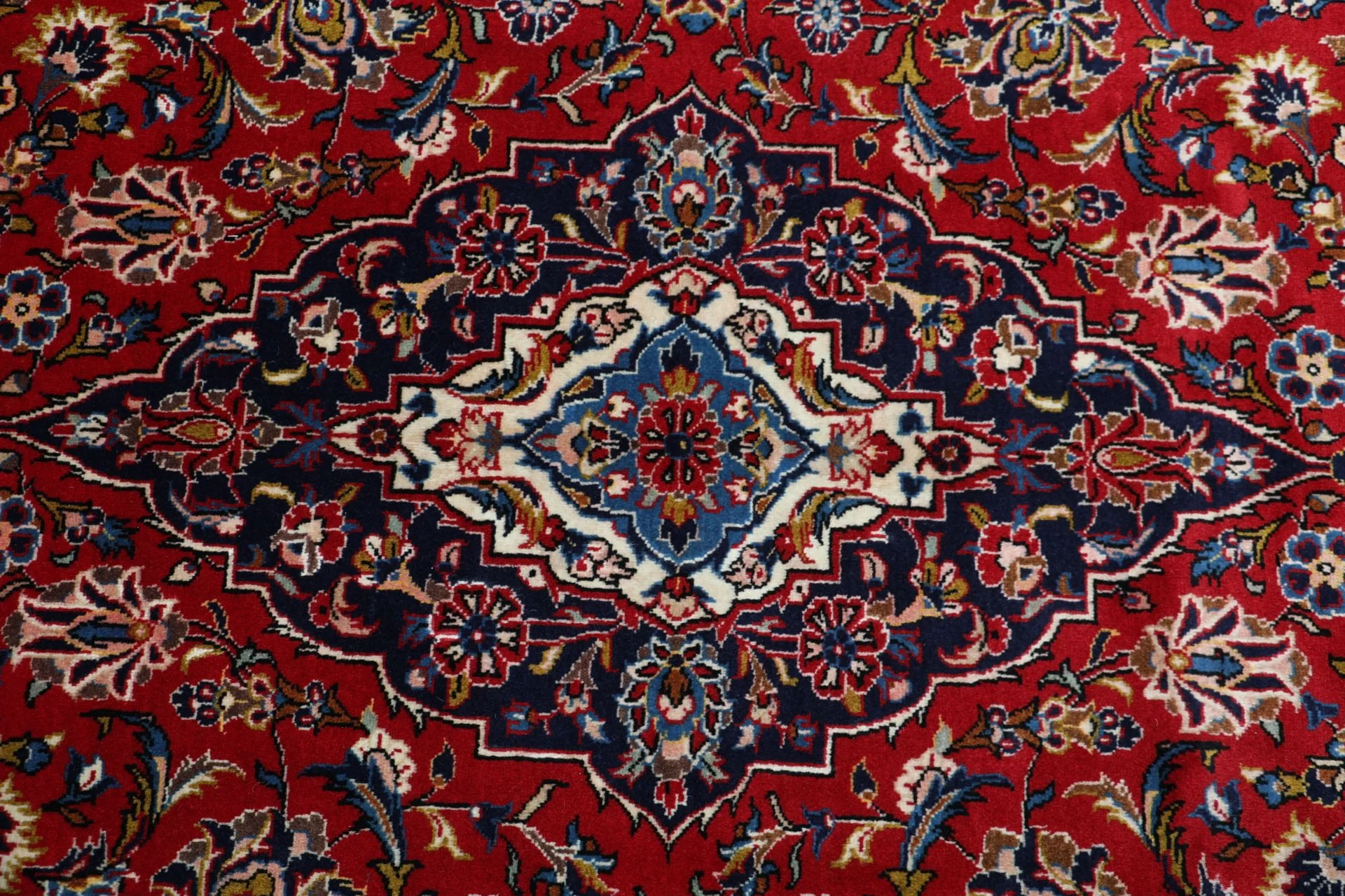 perserteppich-kashan-198-x-302-cm-schurwolle-handgeknupft-15 Handgeknüpfter Kashan Perserteppich, 198 × 302 cm, Wolle