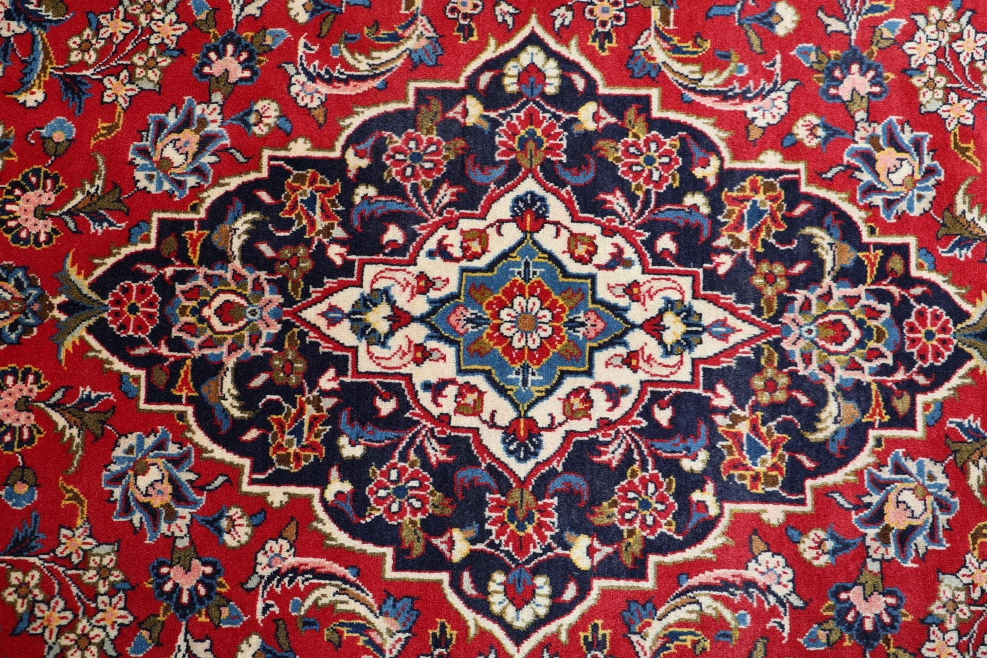 Handgeknüpfter Kashan Perserteppich 198 × 300 cm