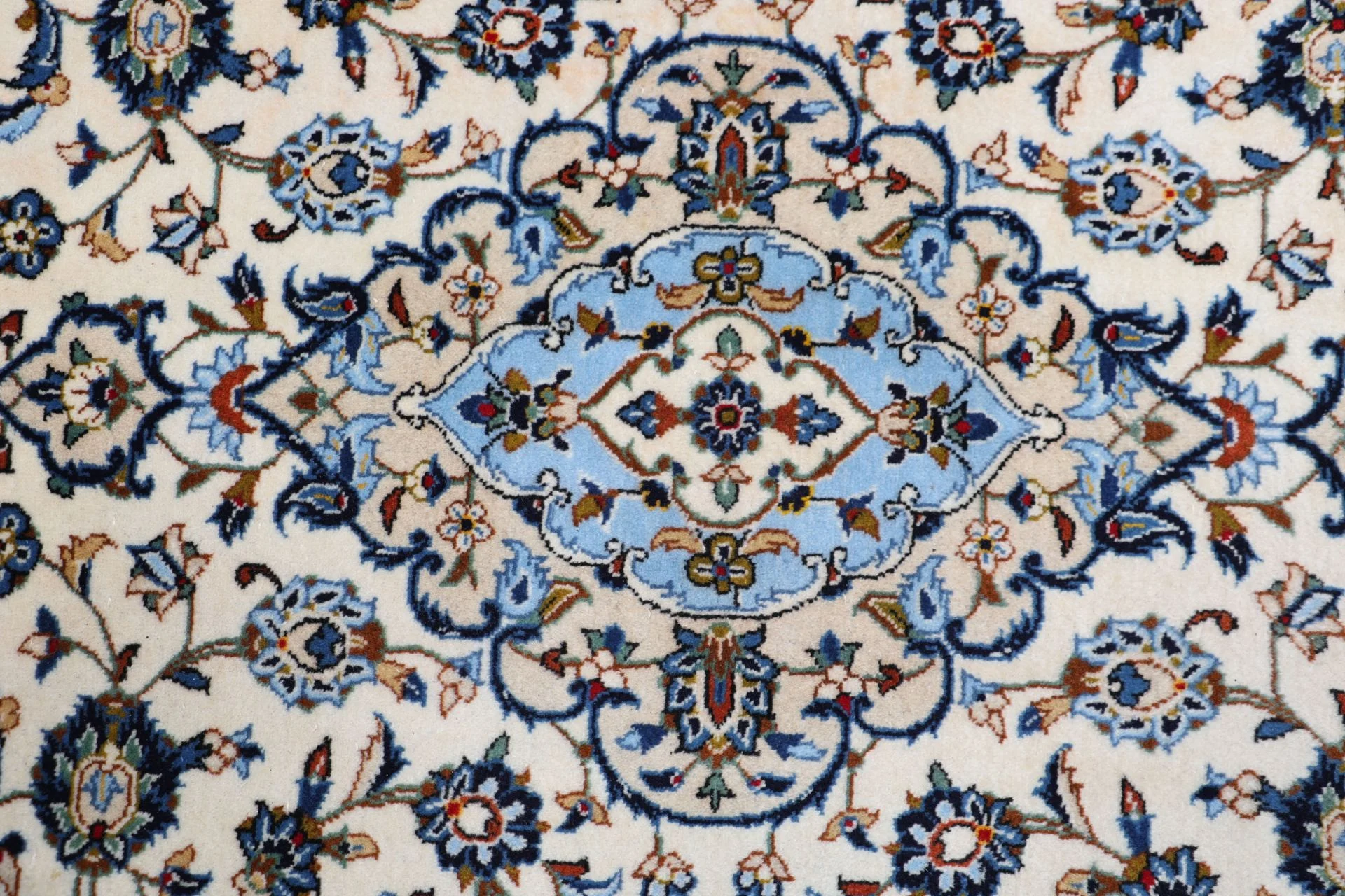 perserteppich-kashan-198-x-294-cm-schurwolle-handgeknupft-28 Kashan Perserteppich aus Iran, 198 × 294 cm