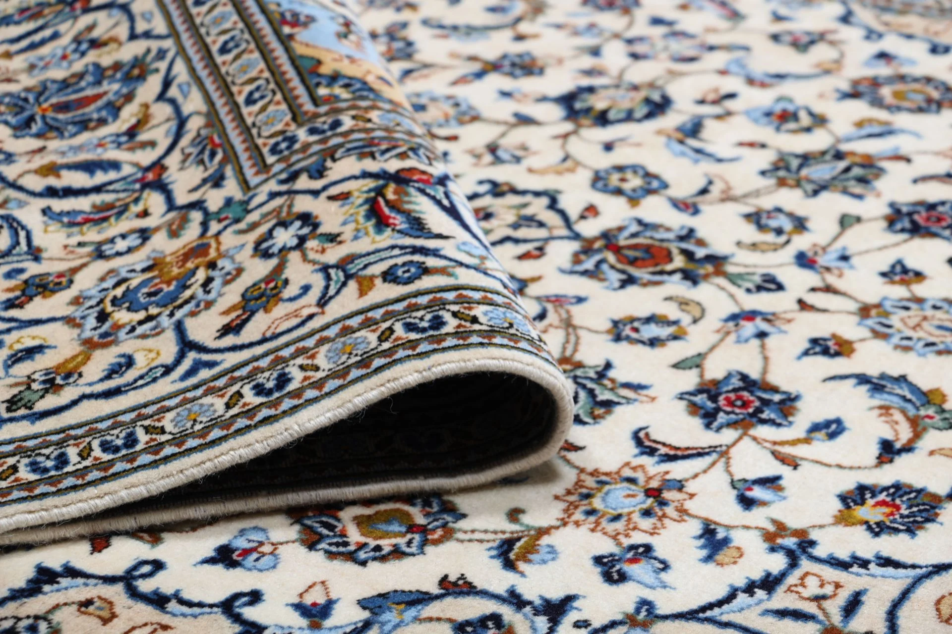 perserteppich-kashan-198-x-294-cm-schurwolle-handgeknupft-29 Kashan Perserteppich aus Iran, 198 × 294 cm